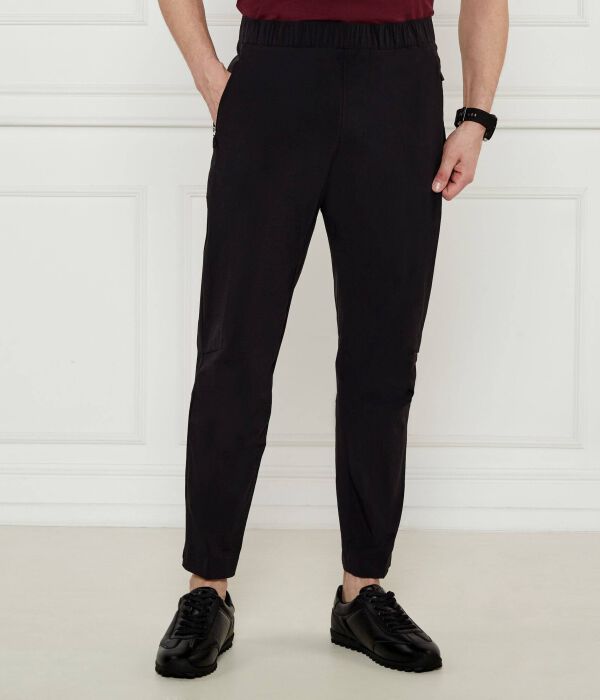 Брюки t_basin Tapered fit Boss Green, черный 
Брюки t_basin Tapered fit Boss Green, черный