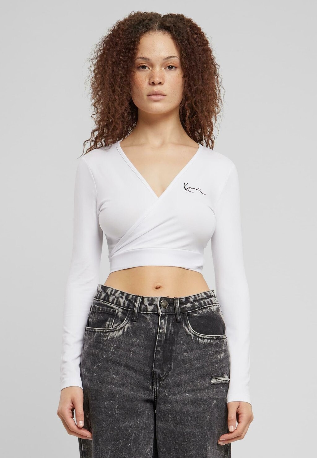 Топ с длинными рукавами CHEST SIGNATURE ESSENTIAL SHORT LACED Karl Kani, цвет white
Топ с длинными рукавами CHEST SIGNATURE ESSENTIAL SHORT LACED Karl Kani, цвет white