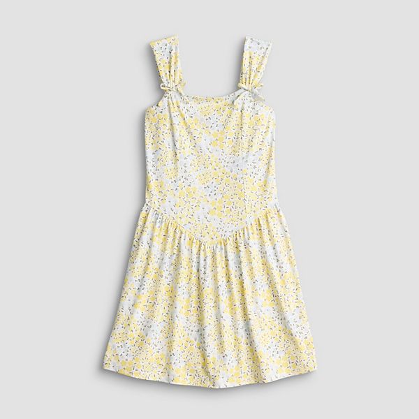 Платье для девочек 7-16 лет с заниженной талией в размерах regular и plus So, Yellow Flower
Платье для девочек 7-16 лет с заниженной талией в размерах regular и plus So, Yellow Flower