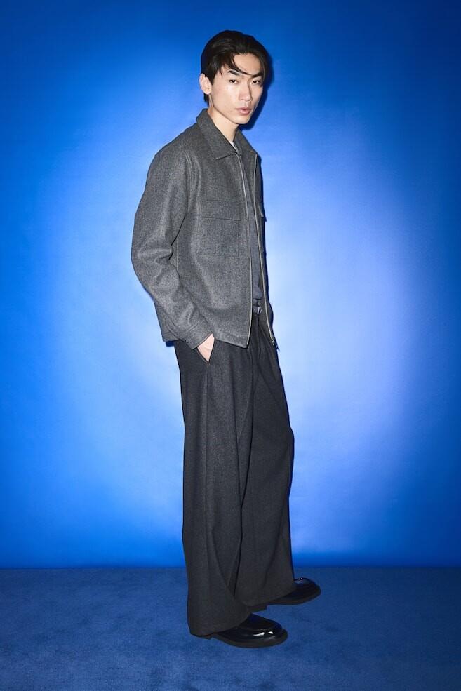 Верхняя рубашка с застежкой-молнией спереди стандартной посадки H&M, серый
Верхняя рубашка с застежкой-молнией спереди стандартной посадки H&M, серый