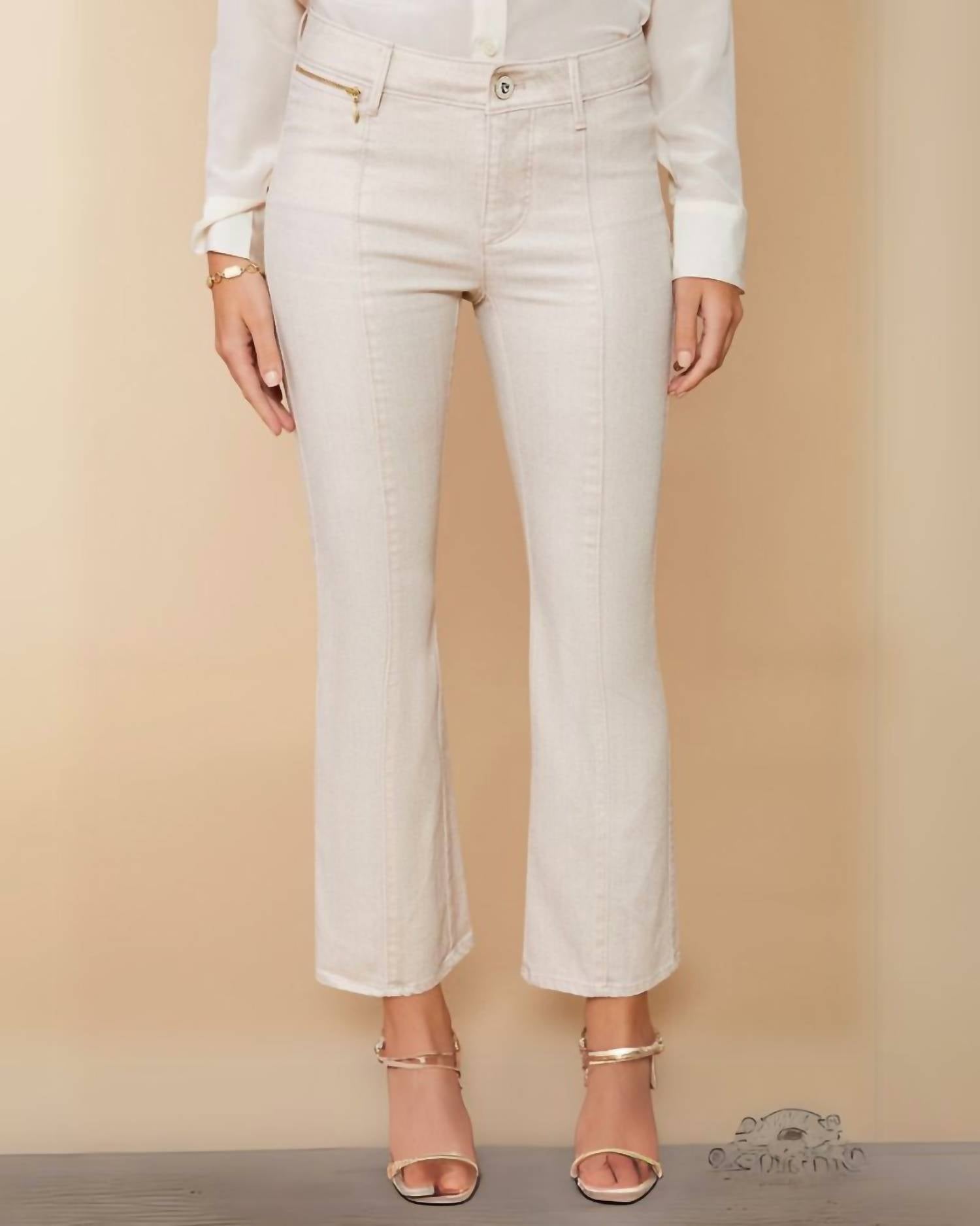 Mallory джинсы клеш с низкой посадкой в цвете шампань Spartina 449, Champagne
Mallory джинсы клеш с низкой посадкой в цвете шампань Spartina 449, Champagne