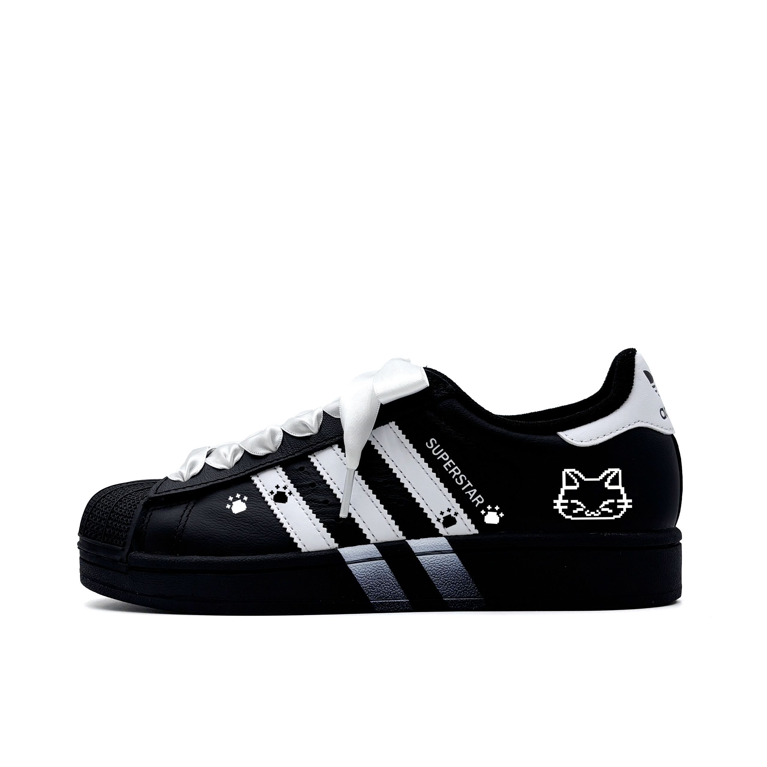 Adidas Originals Superstar 2 устойчивые к истиранию низкие детские скейтбординг кроссовки black white для подростков
Adidas Originals Superstar 2 устойчивые к истиранию низкие детские скейтбординг кроссовки black white для подростков