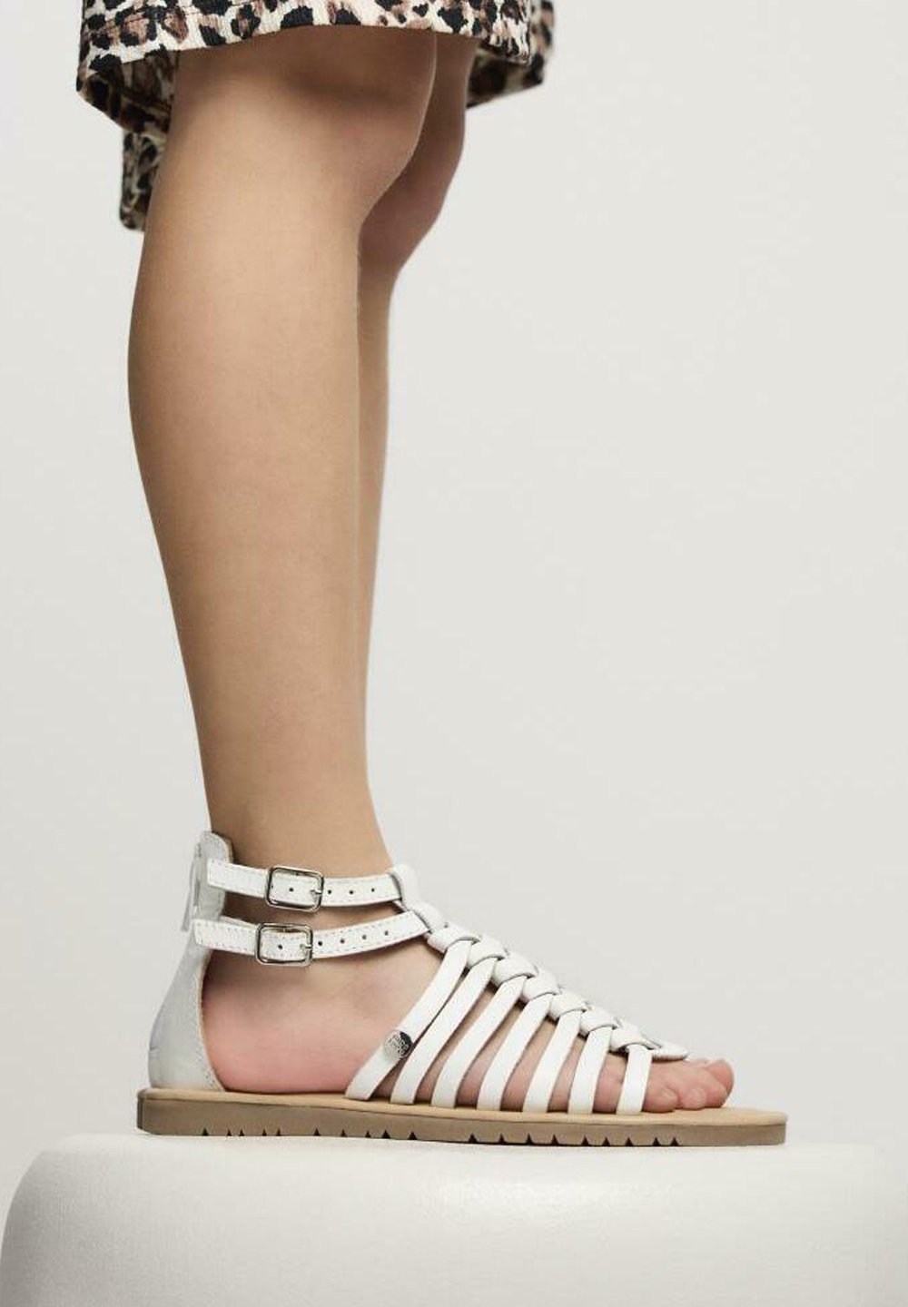 Сандалии Gioseppo, белый 
Сандалии Gioseppo, белый