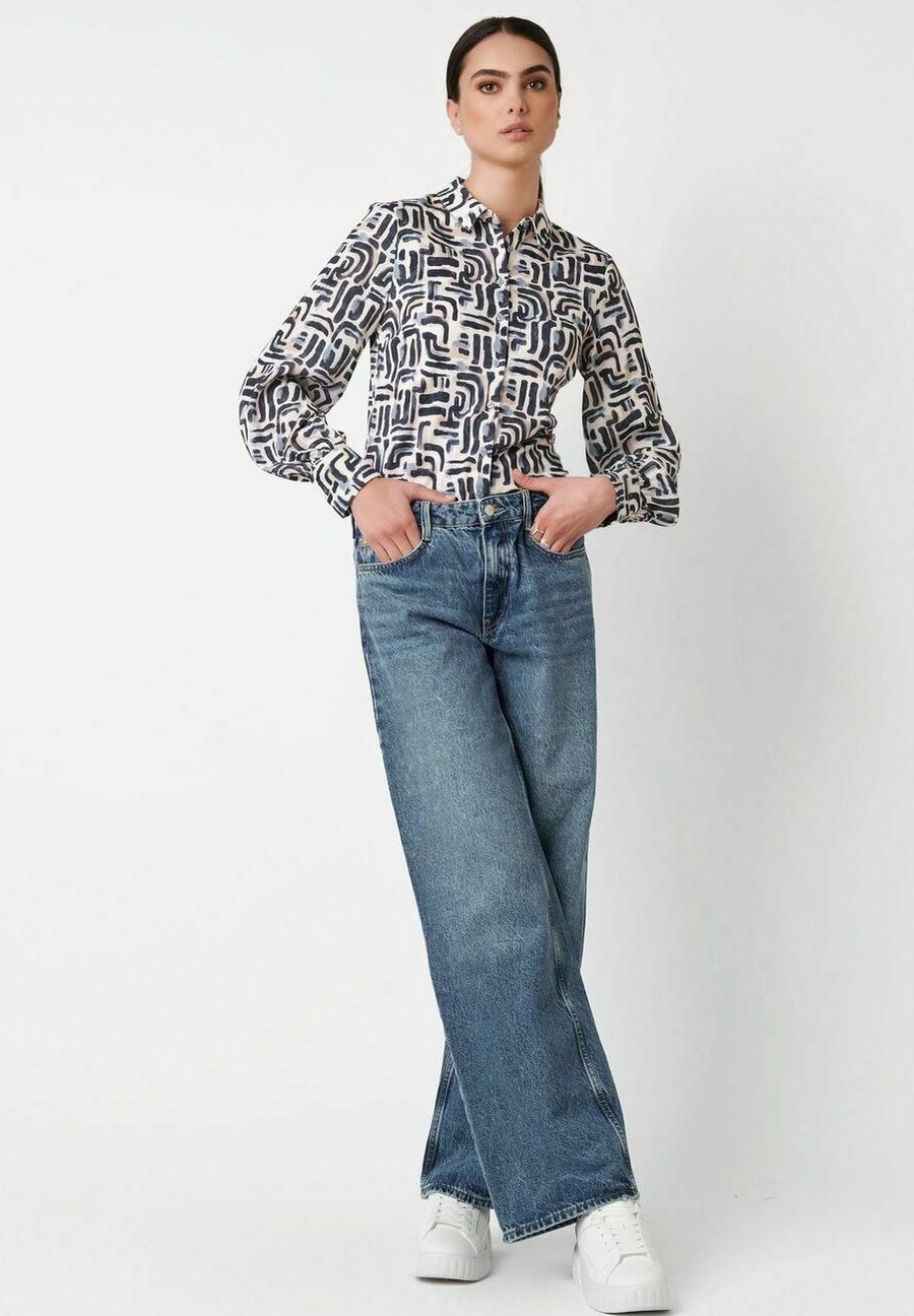 Блуза DESOTO PIA, Blau/Blue
Блуза DESOTO PIA, Blau/Blue