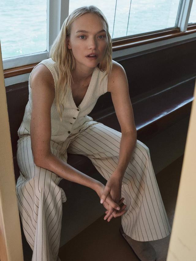 Широкие брюки elissia в полоску HUSH, белый/черный
Широкие брюки elissia в полоску HUSH, белый/черный