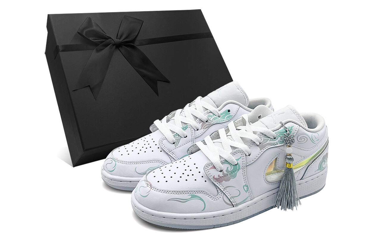 Кроссовки Air Jordan 1 Vintage Basketball Shoes Women's Low-top White/Turquoise, белый
Кроссовки Air Jordan 1 Vintage Basketball Shoes Women's Low-top White/Turquoise, белый