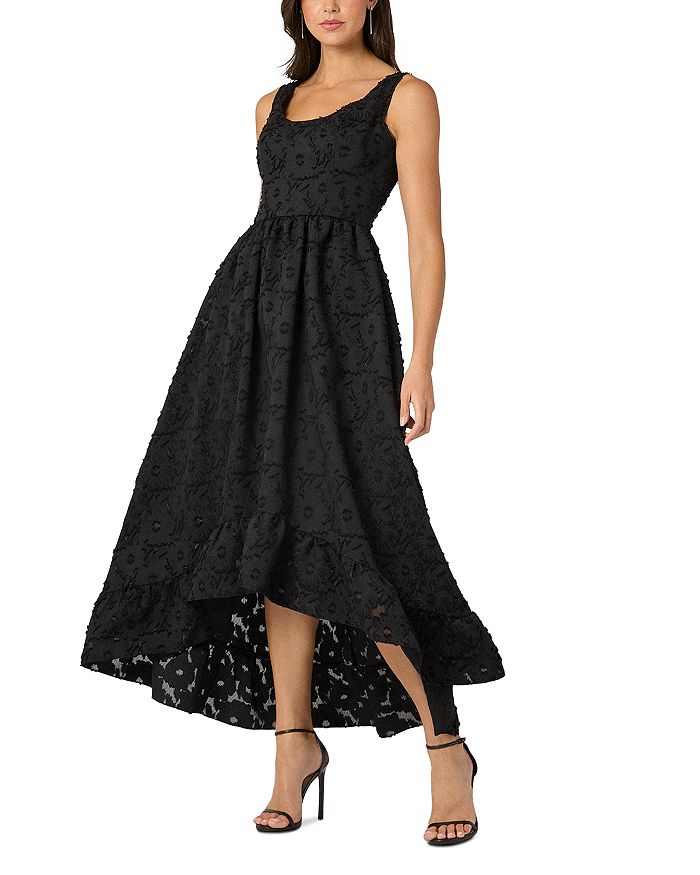 Текстурированное платье макси с асимметричным подолом Shoshanna, черный
Текстурированное платье макси с асимметричным подолом Shoshanna, черный