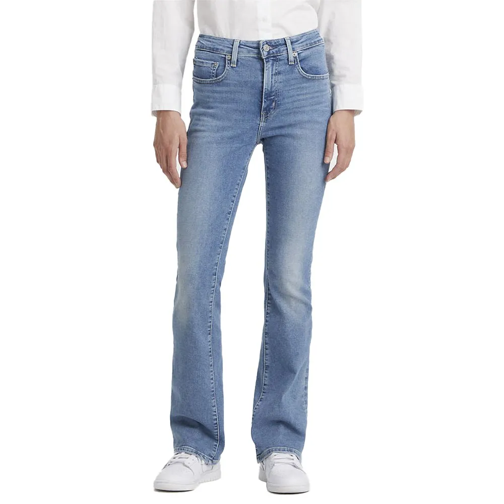 Джинсы Levi's 725 High Rise Bootcut, синий
Джинсы Levi's 725 High Rise Bootcut, синий