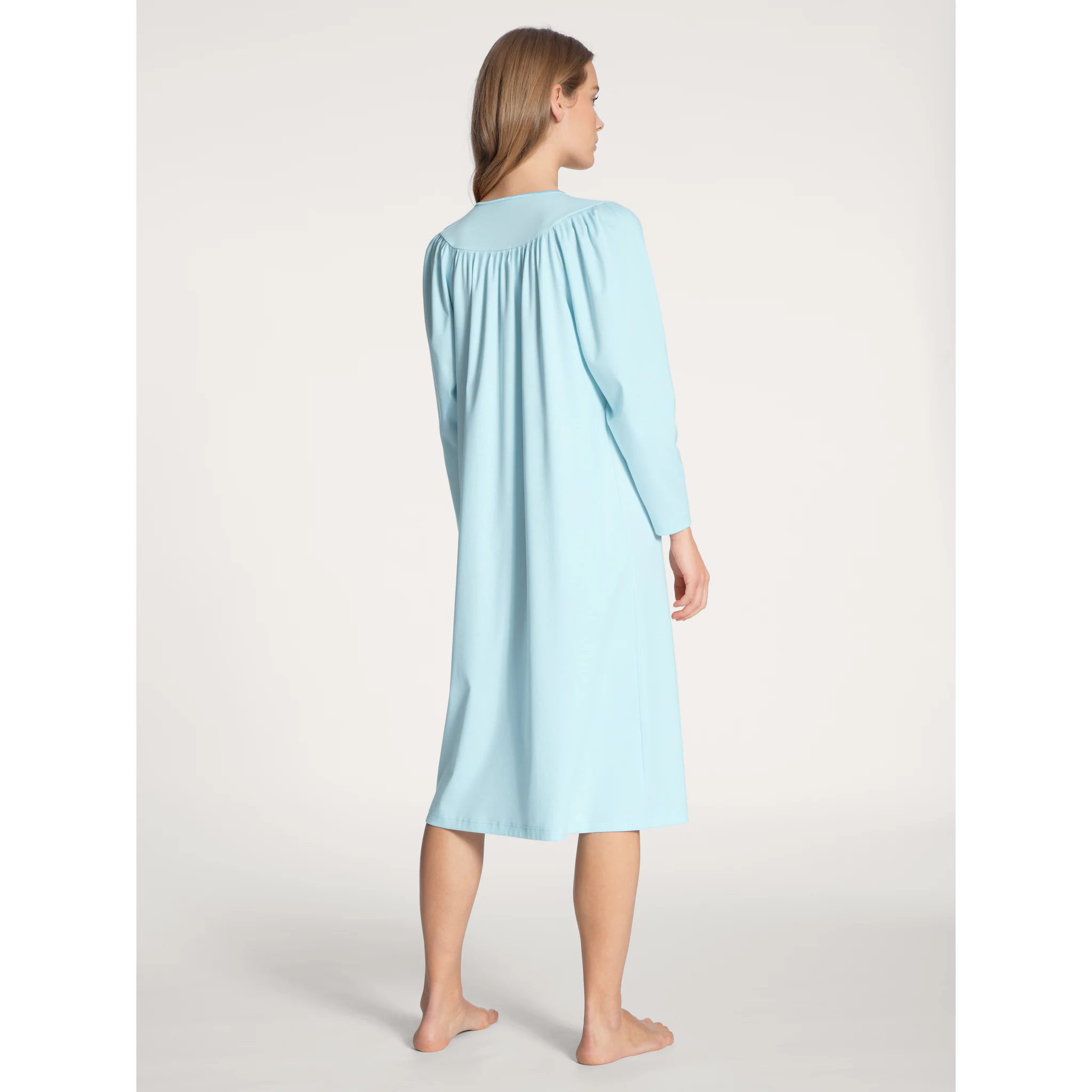 Ночная рубашка CALIDA "Мягкий хлопок", длина спальной рубашки около 110 см, комфортного кроя, крой реглан, голубой 
Ночная рубашка CALIDA "Мягкий хлопок", длина спальной рубашки около 110 см, комфортного кроя, крой реглан, голубой