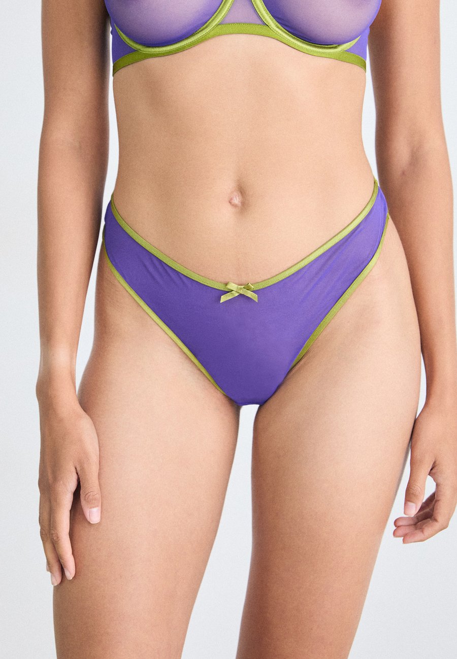 Трусы LASCANA THONG, Blue/Olive/Blue
Трусы LASCANA THONG, Blue/Olive/Blue