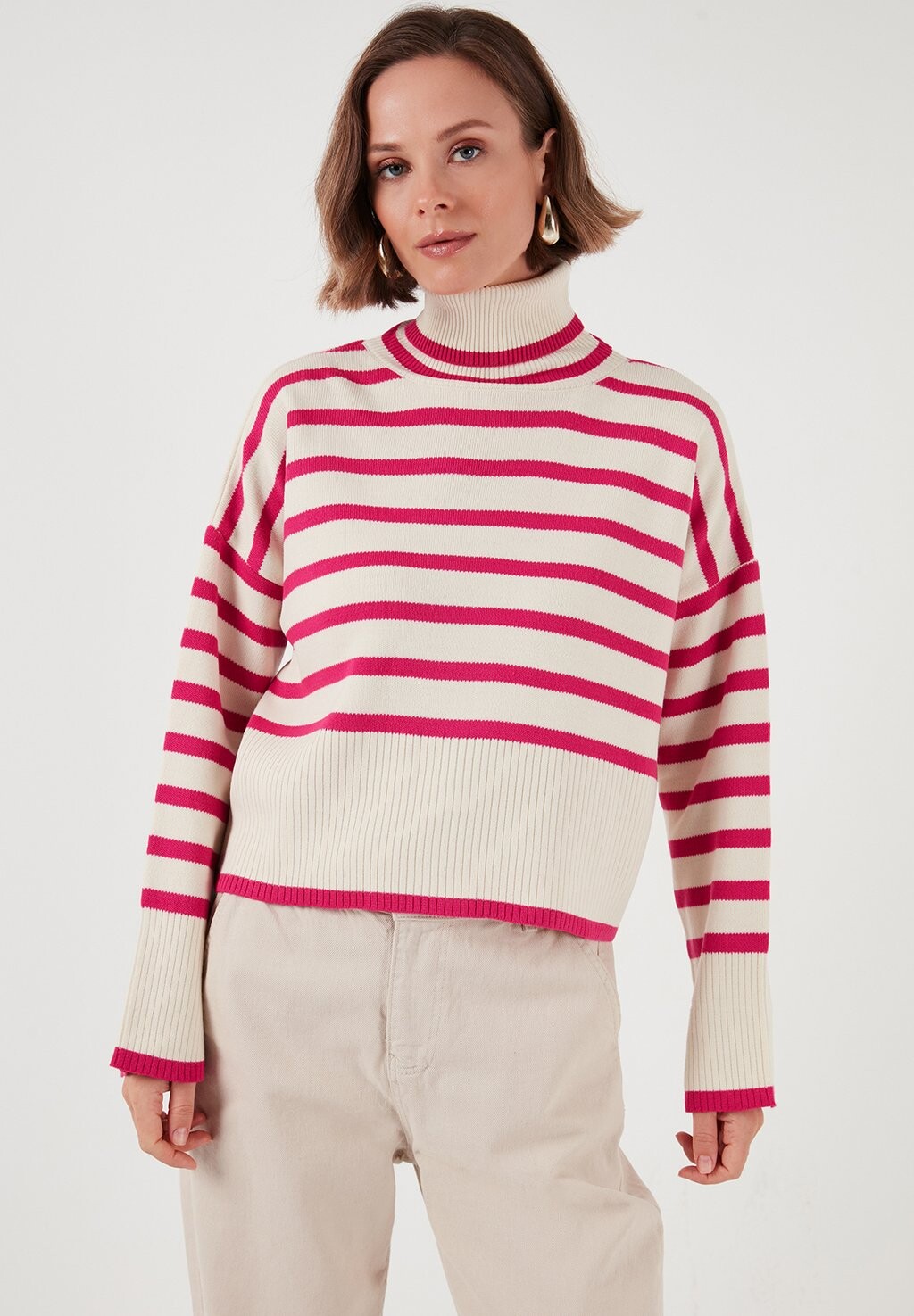 Джемпер LELA, розовый
Джемпер LELA, розовый