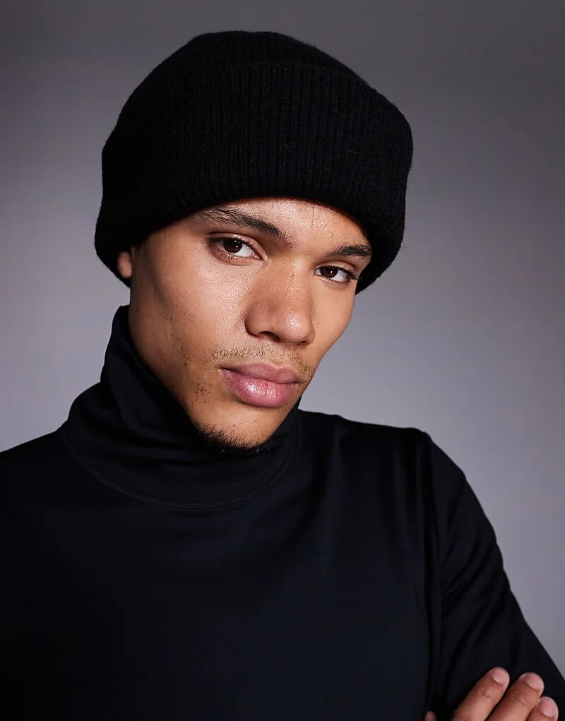 ASOS 4505 Лыжная вязаная шапка-бини в черном цвете
ASOS 4505 Лыжная вязаная шапка-бини в черном цвете