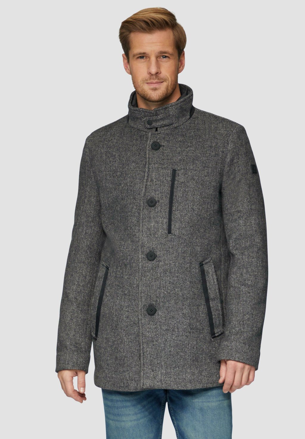 Классическое пальто MIT GESTEPPTEM INSERT s.Oliver, темно-серый
Классическое пальто MIT GESTEPPTEM INSERT s.Oliver, темно-серый