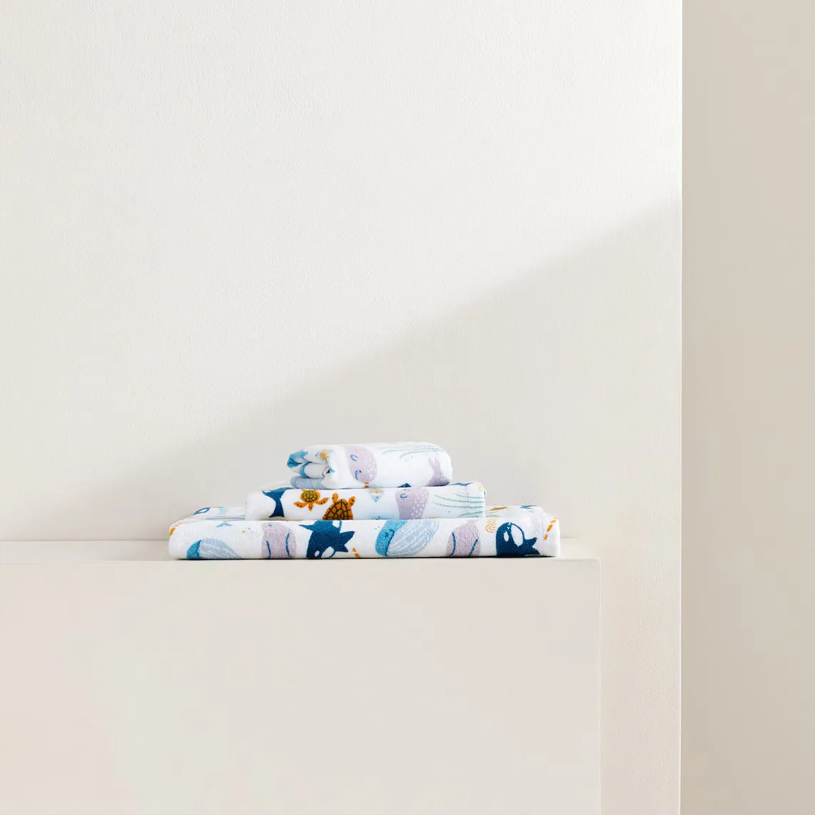 Детское банное полотенце из хлопка 420 гр/м2 Ocean Basics El Corte Inglés, разноцветный
Детское банное полотенце из хлопка 420 гр/м2 Ocean Basics El Corte Inglés, разноцветный