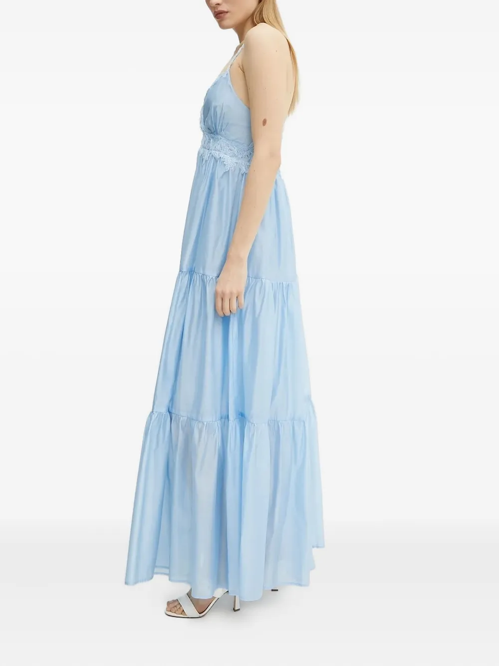 Многоярусное макси-платье с кружевной отделкой Ermanno Scervino, синий
Многоярусное макси-платье с кружевной отделкой Ermanno Scervino, синий