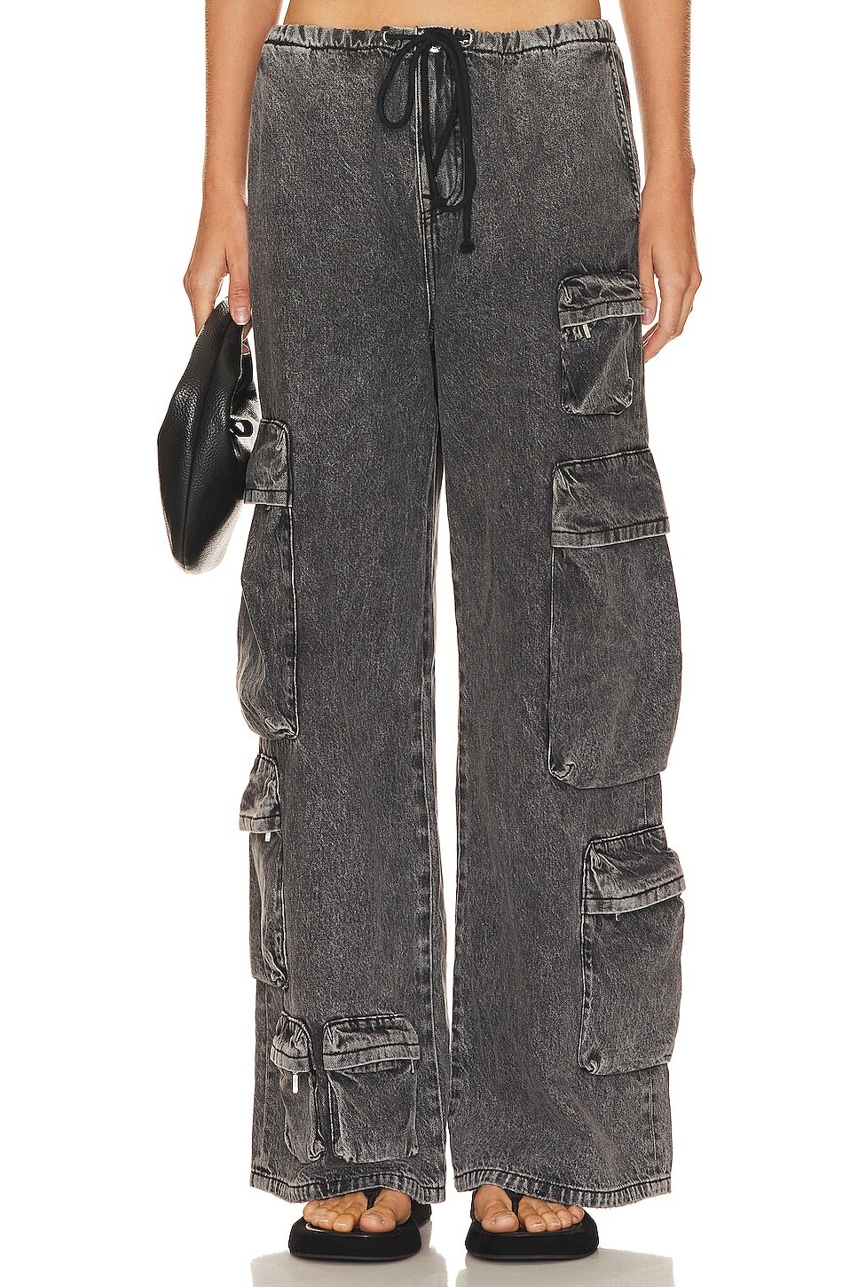 Брюки GRLFRND x Lindsi Lane Romee Drawcord Cargo, цвет Sedgwick
Брюки GRLFRND x Lindsi Lane Romee Drawcord Cargo, цвет Sedgwick