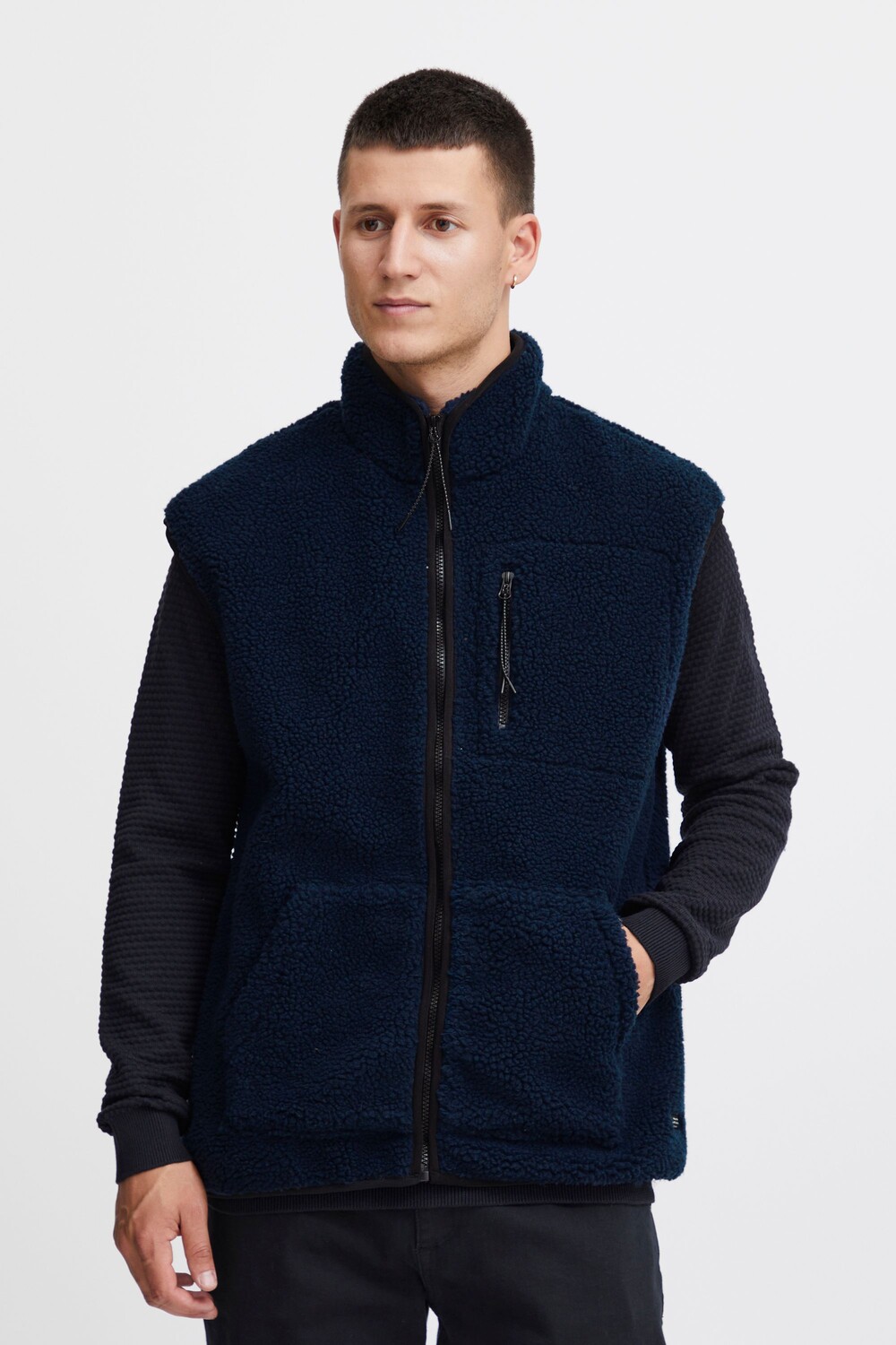 Утепленный жилет BLEND Fleece BHWaistcoat 20715799, синий
Утепленный жилет BLEND Fleece BHWaistcoat 20715799, синий