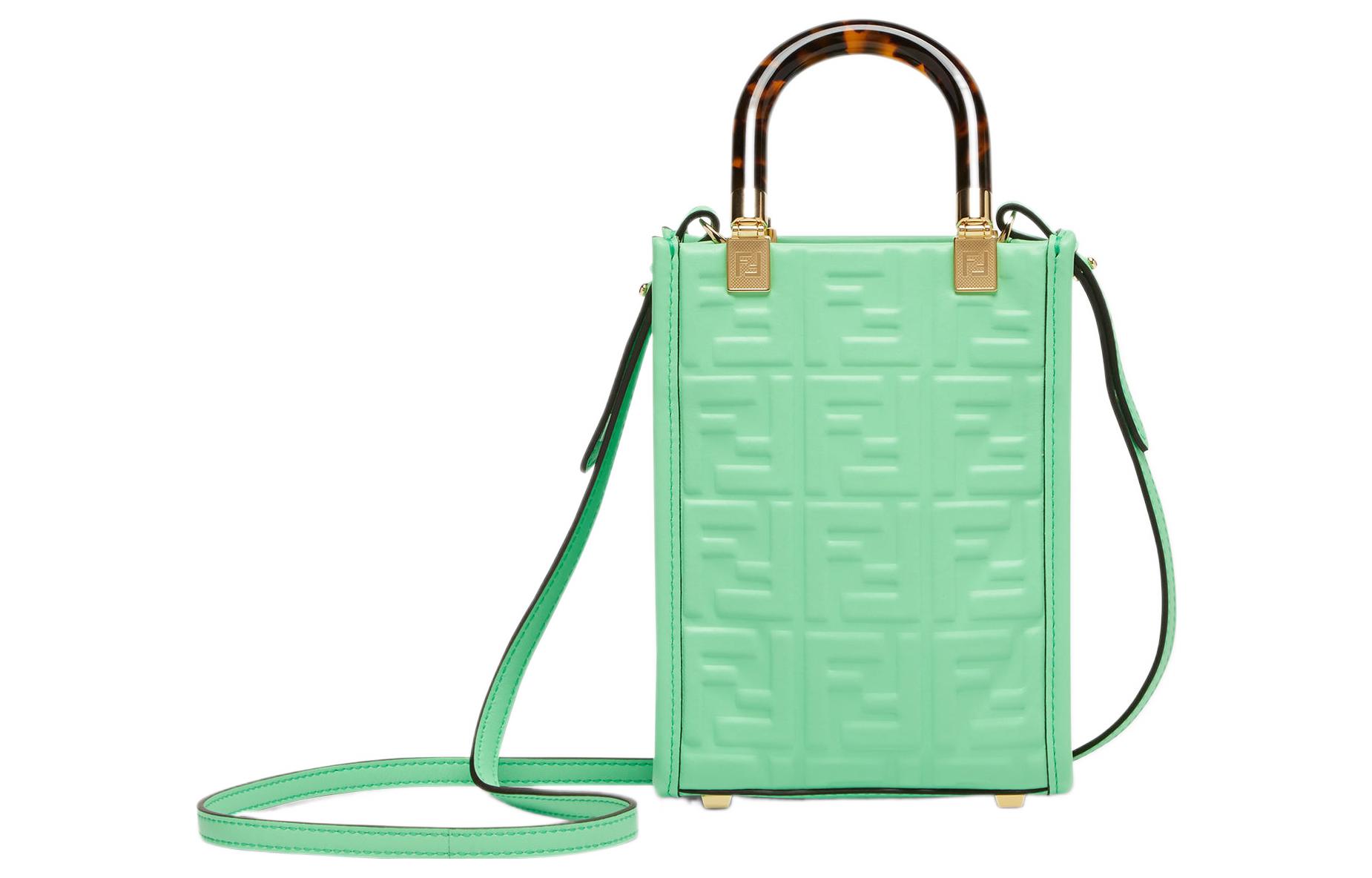 Солнечная кожаная сумка через плечо, мини-кроссбод женский зеленый FENDI
Солнечная кожаная сумка через плечо, мини-кроссбод женский зеленый FENDI