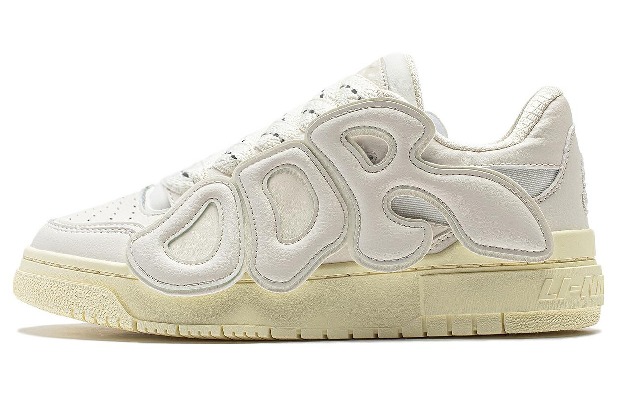 Баскетбольные кроссовки мужские с низким верхом Lining
Баскетбольные кроссовки мужские с низким верхом Lining