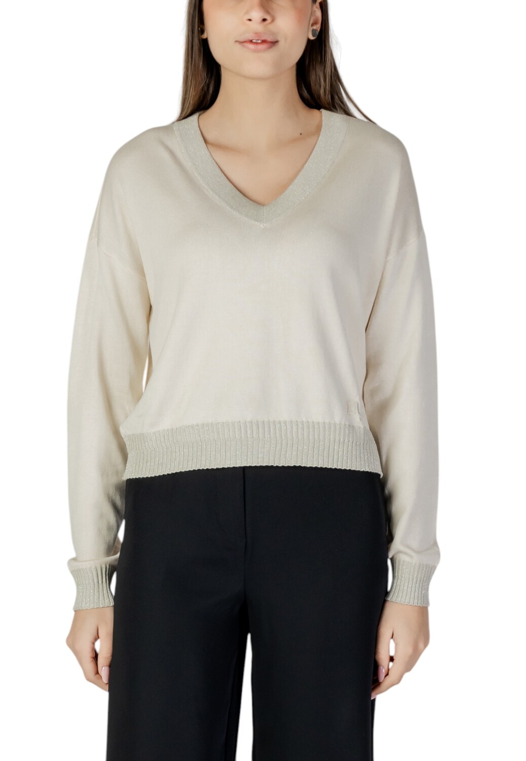 Джемпер Liu Jo с v-образным вырезом, белый
Джемпер Liu Jo с v-образным вырезом, белый