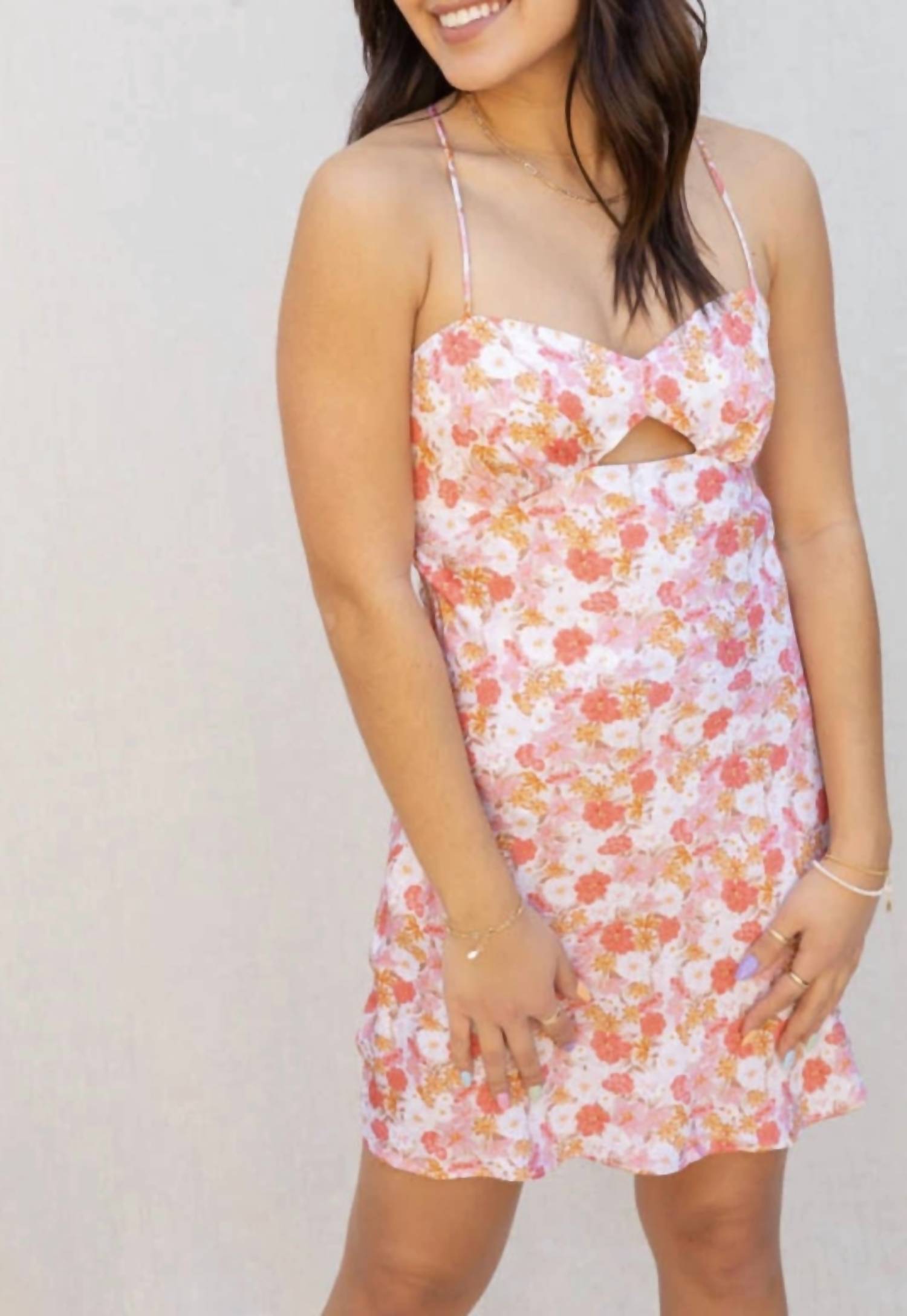 Мини-платье с цветочным принтом Hillside MON RENN, цвет hillside floral
Мини-платье с цветочным принтом Hillside MON RENN, цвет hillside floral