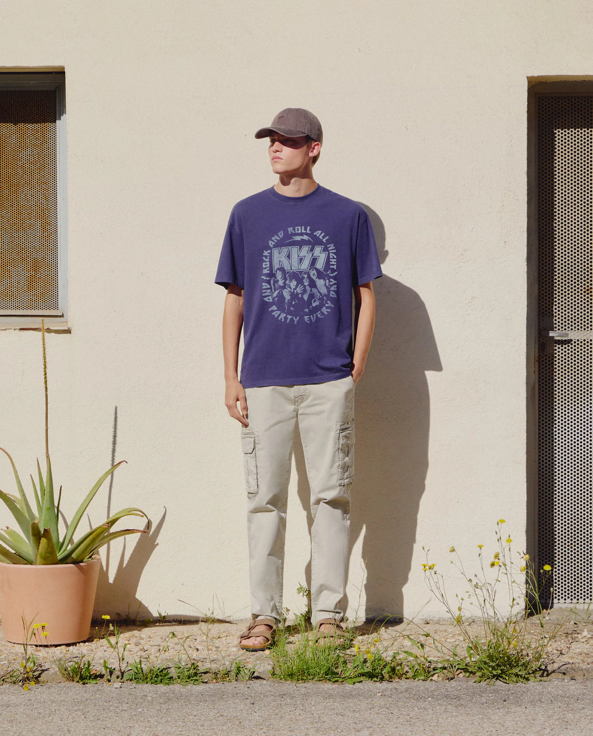 Футболка с коротким рукавом мужская лицензионная Kiss музыка Green Coast, синий
Футболка с коротким рукавом мужская лицензионная Kiss музыка Green Coast, синий