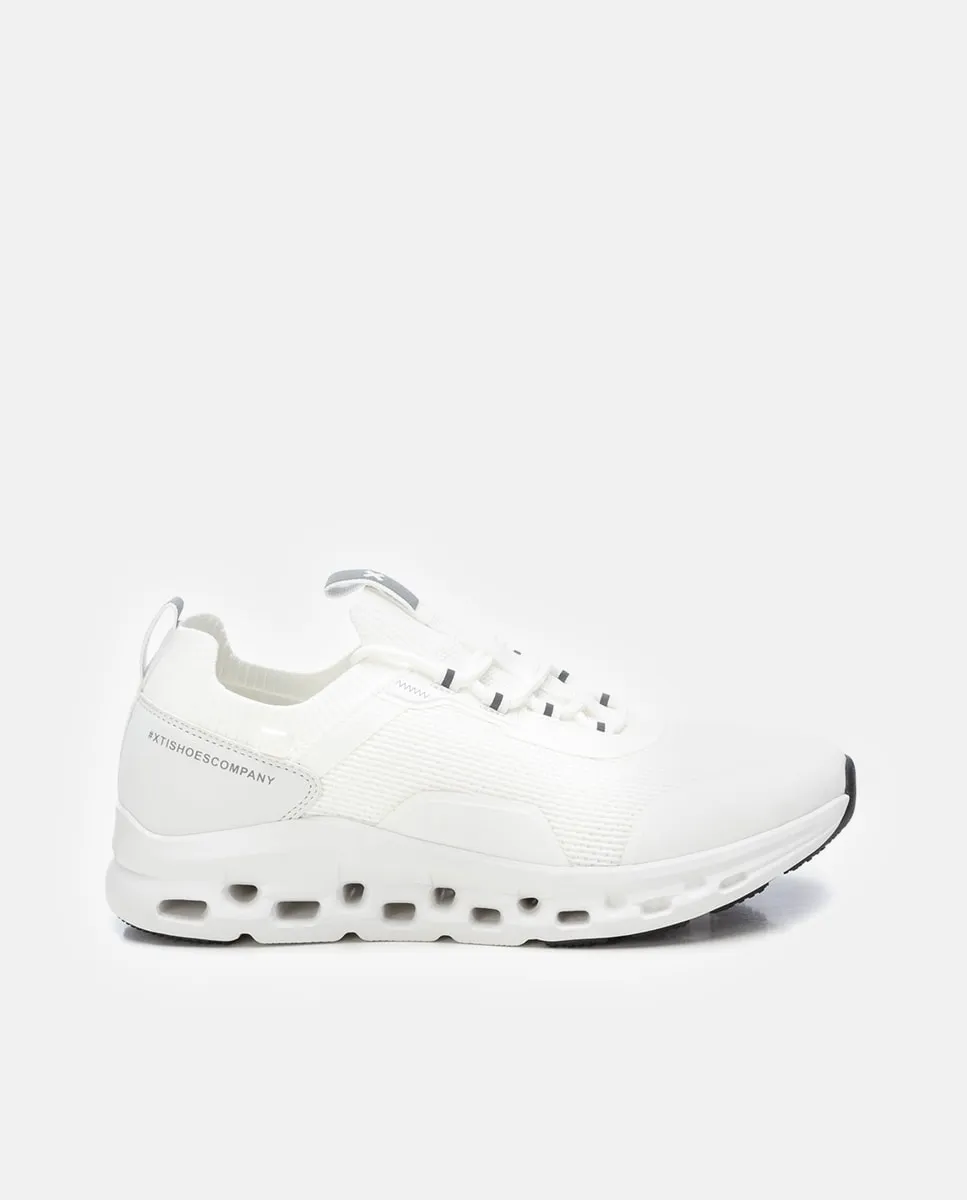 Мужские кроссовки на шнуровке с резиновой подошвой Xti, белый
Мужские кроссовки на шнуровке с резиновой подошвой Xti, белый