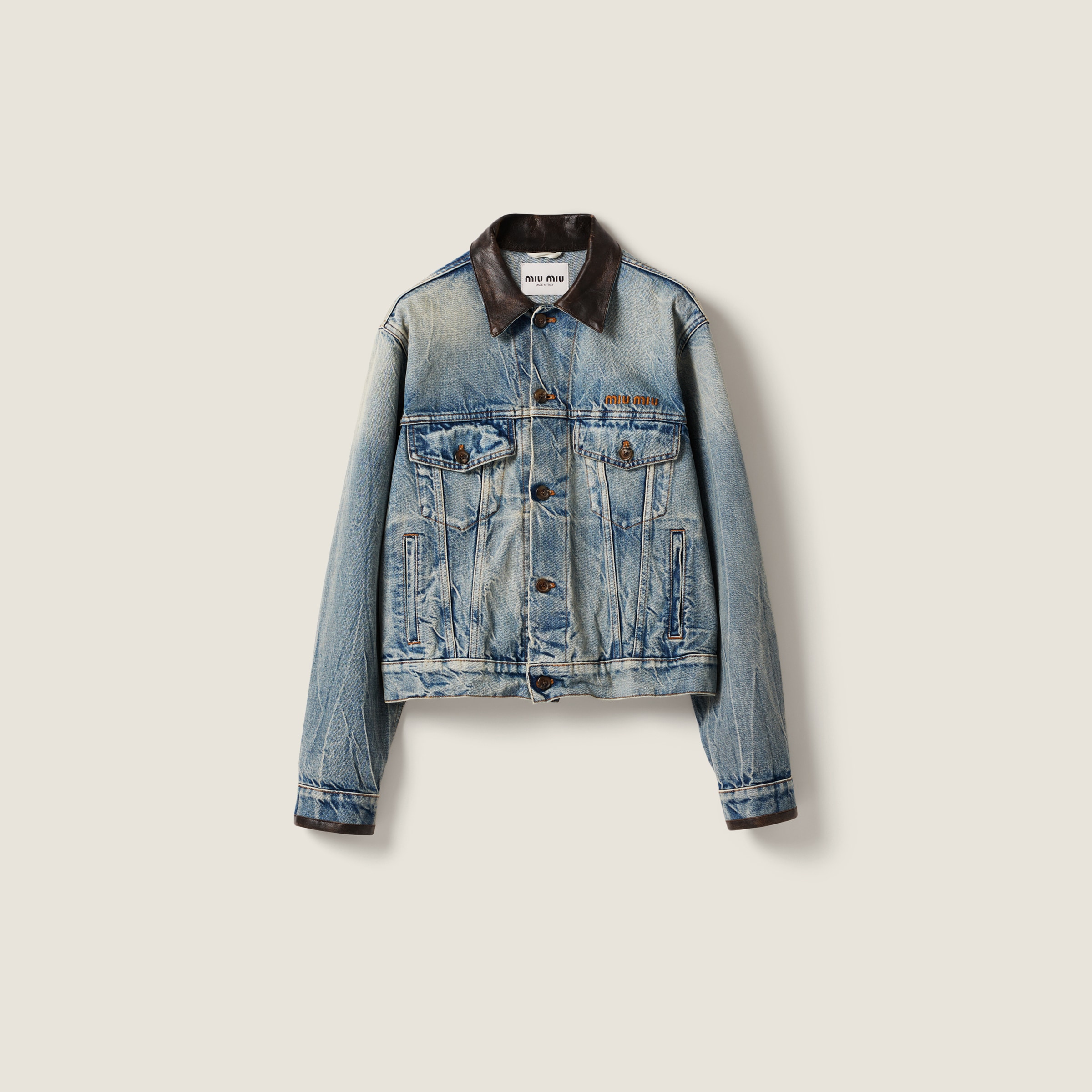 Джинсовая куртка-блузон MIU MIU, светло-голубой
Джинсовая куртка-блузон MIU MIU, светло-голубой
