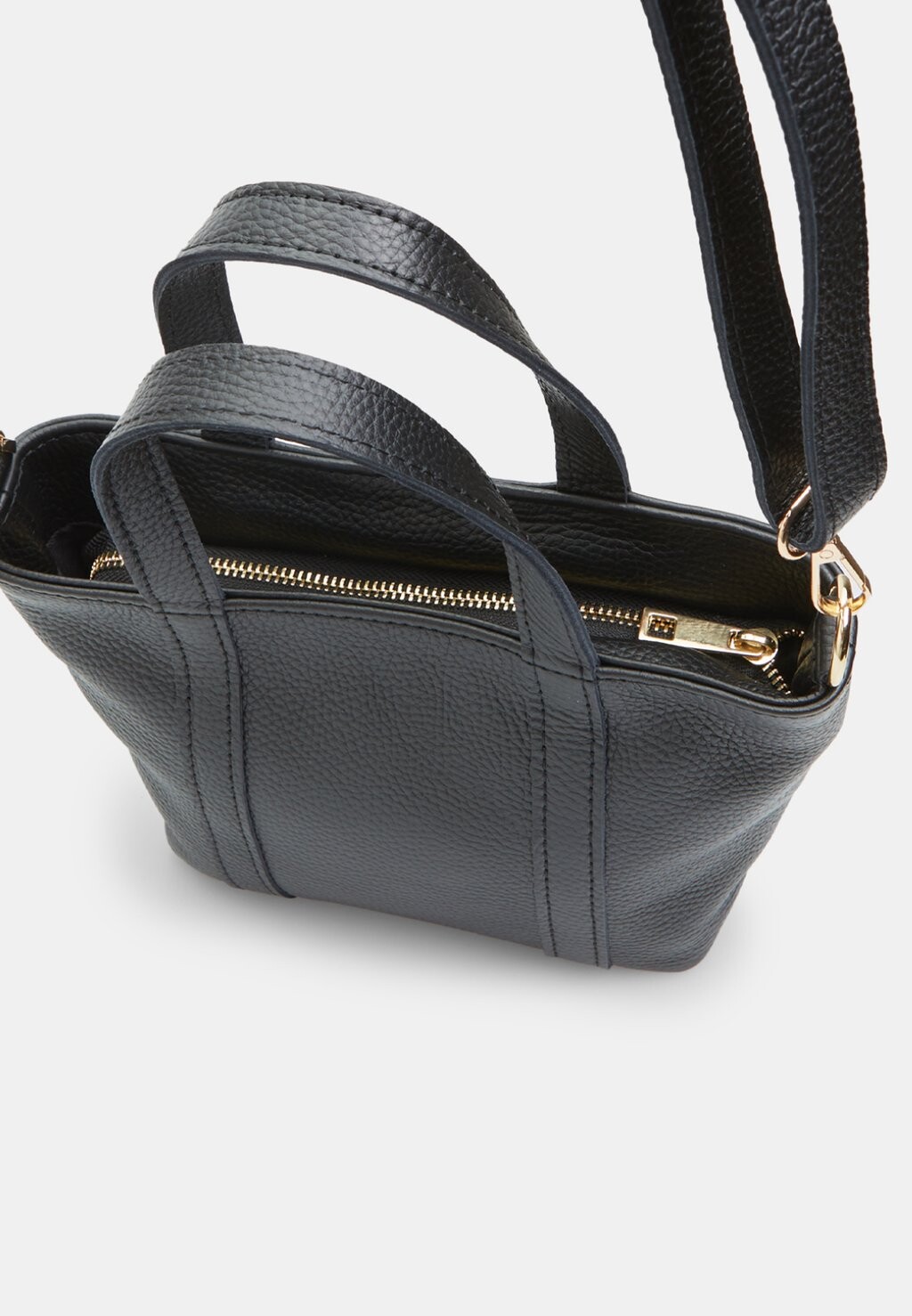 Сумочка Bata, черный
Сумочка Bata, черный