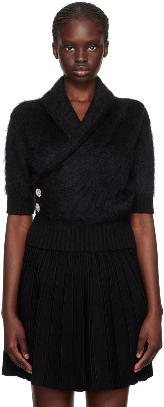 Черный свитер с запахом Balmain
Черный свитер с запахом Balmain