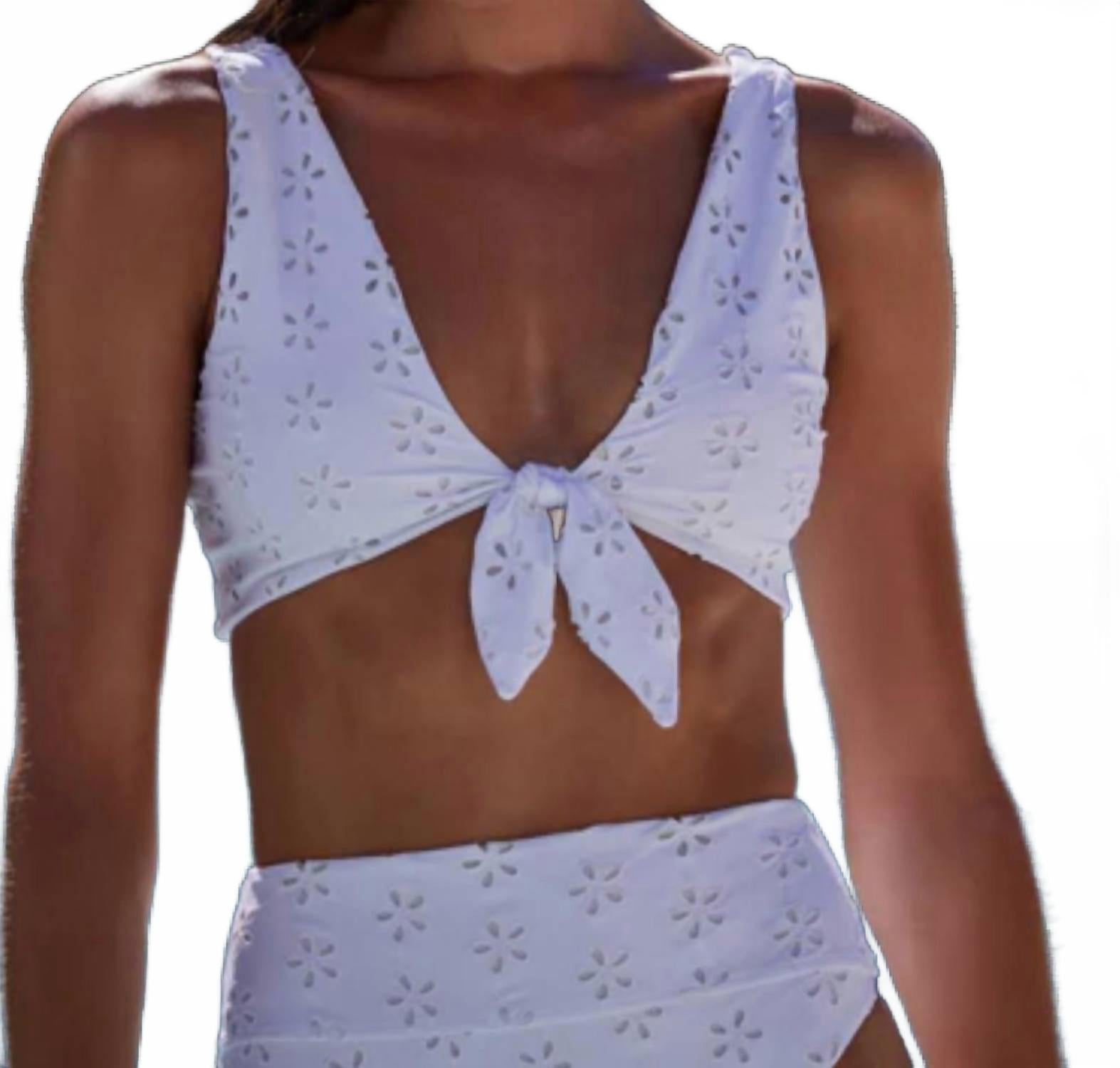 Топ Dallas цвета белой магнолии Beach Riot
Топ Dallas цвета белой магнолии Beach Riot