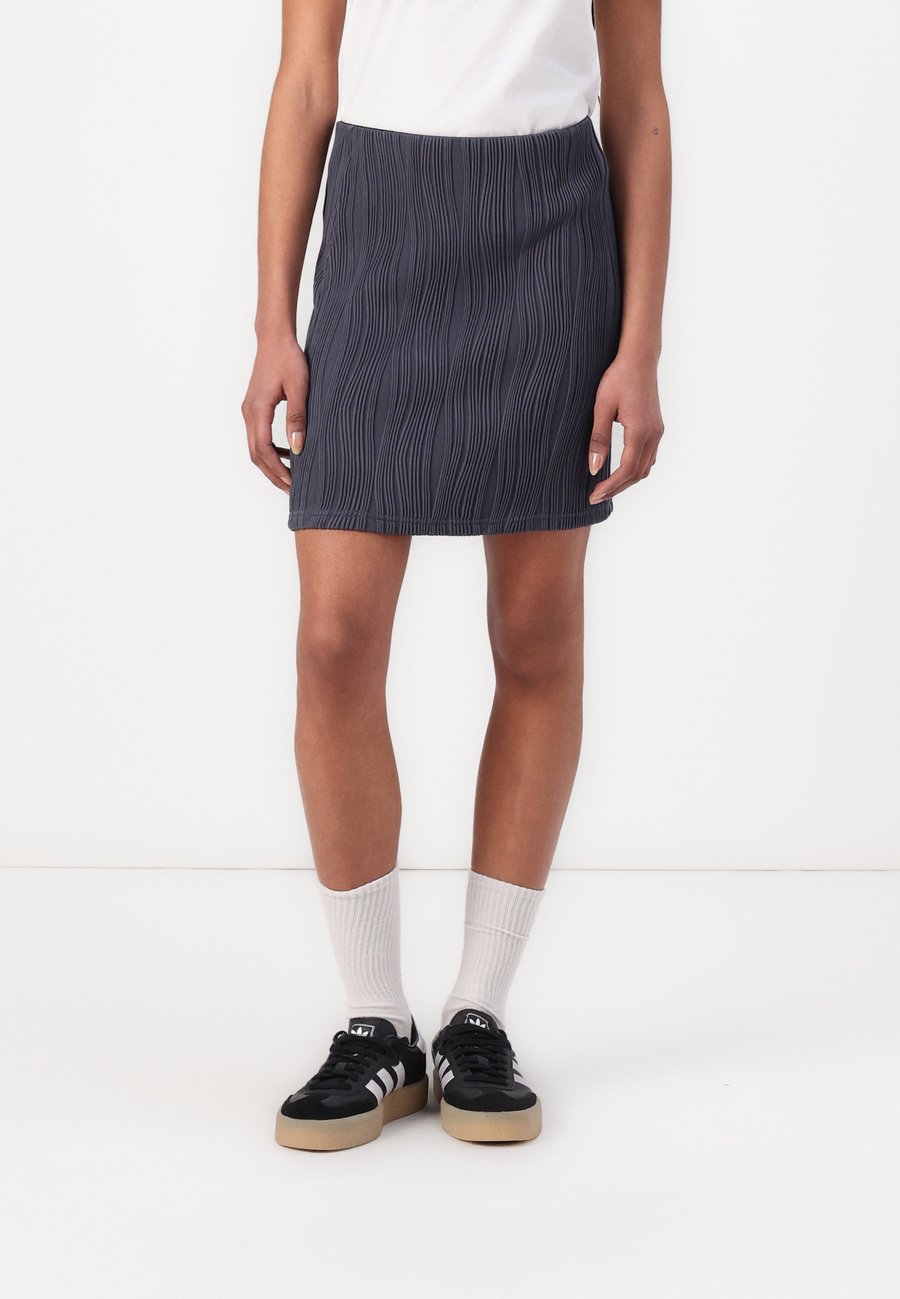 Юбка Pieces PCTINNIKA, Ombre Blue/Dark Blue
Юбка Pieces PCTINNIKA, Ombre Blue/Dark Blue