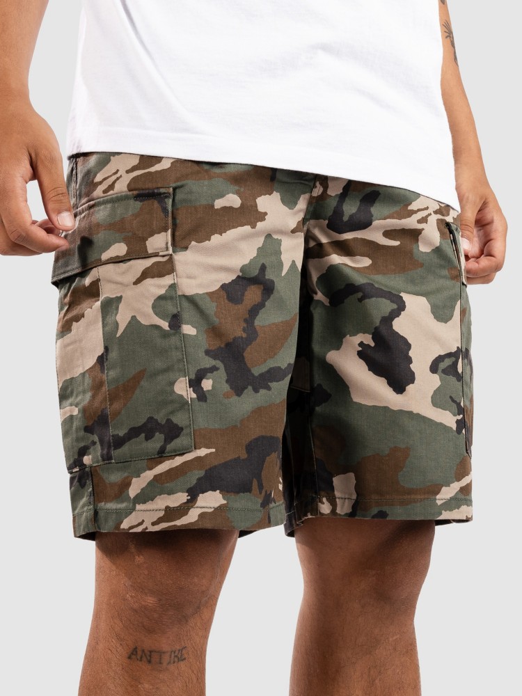 Шорты Empyre Loose Fit Sk8 Cargo Shorts, dark green
Шорты Empyre Loose Fit Sk8 Cargo Shorts, dark green