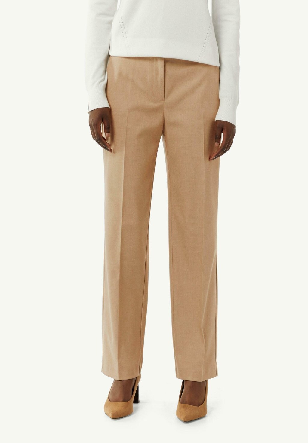 Чиносы comma, песочный
Чиносы comma, песочный