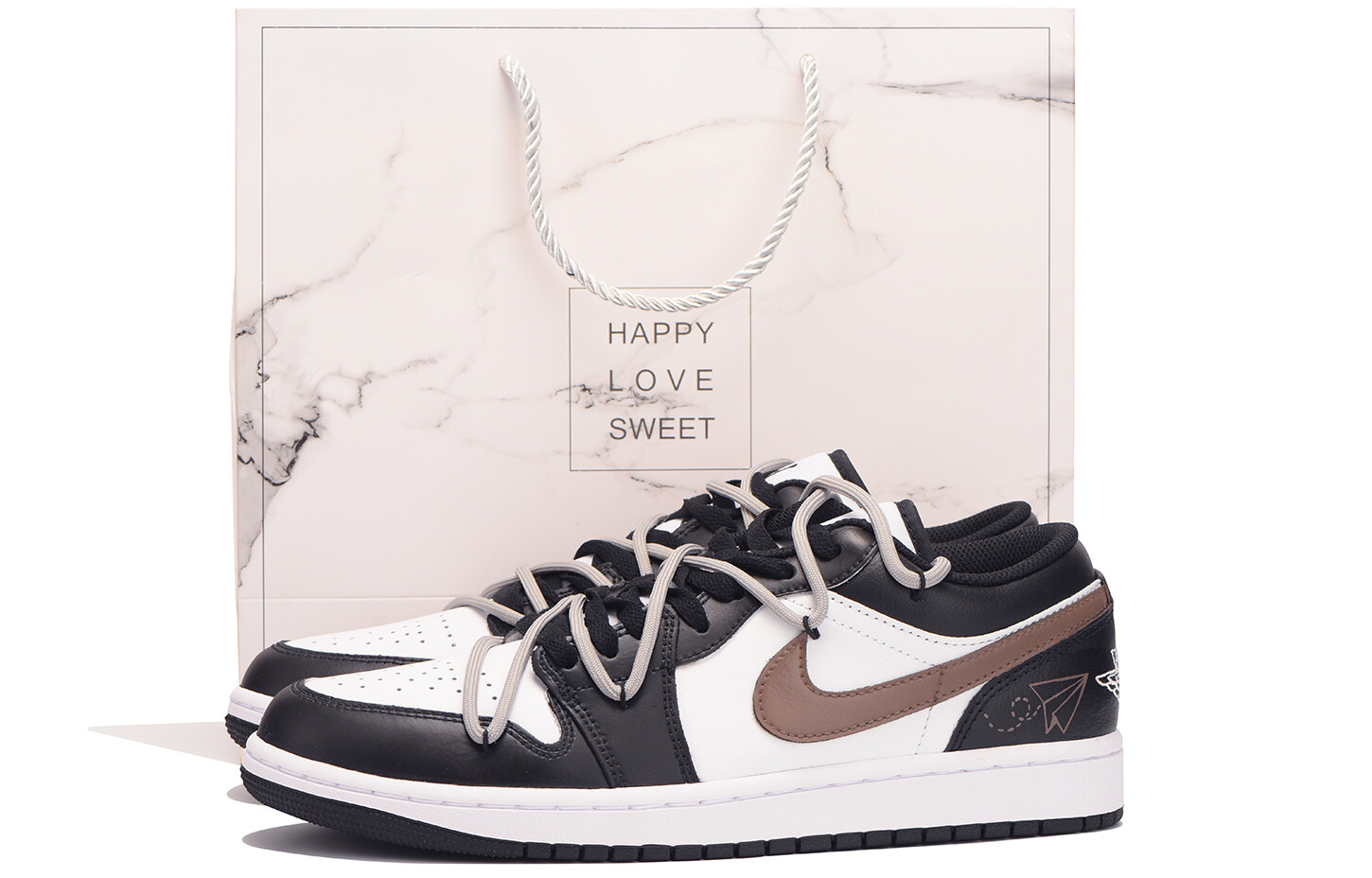 Jordan Air Jordan 1 винтажные баскетбольные кроссовки мужские, Black, Черный, Jordan Air Jordan 1 винтажные баскетбольные кроссовки мужские, Black
Jordan Air Jordan 1 винтажные баскетбольные кроссовки мужские, Black, Черный, Jordan Air Jordan 1 винтажные баскетбольные кроссовки мужские, Black