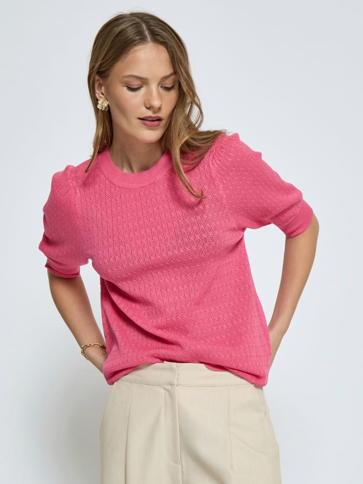 Свитер цвета камелии и розы Peppercorn
Свитер цвета камелии и розы Peppercorn