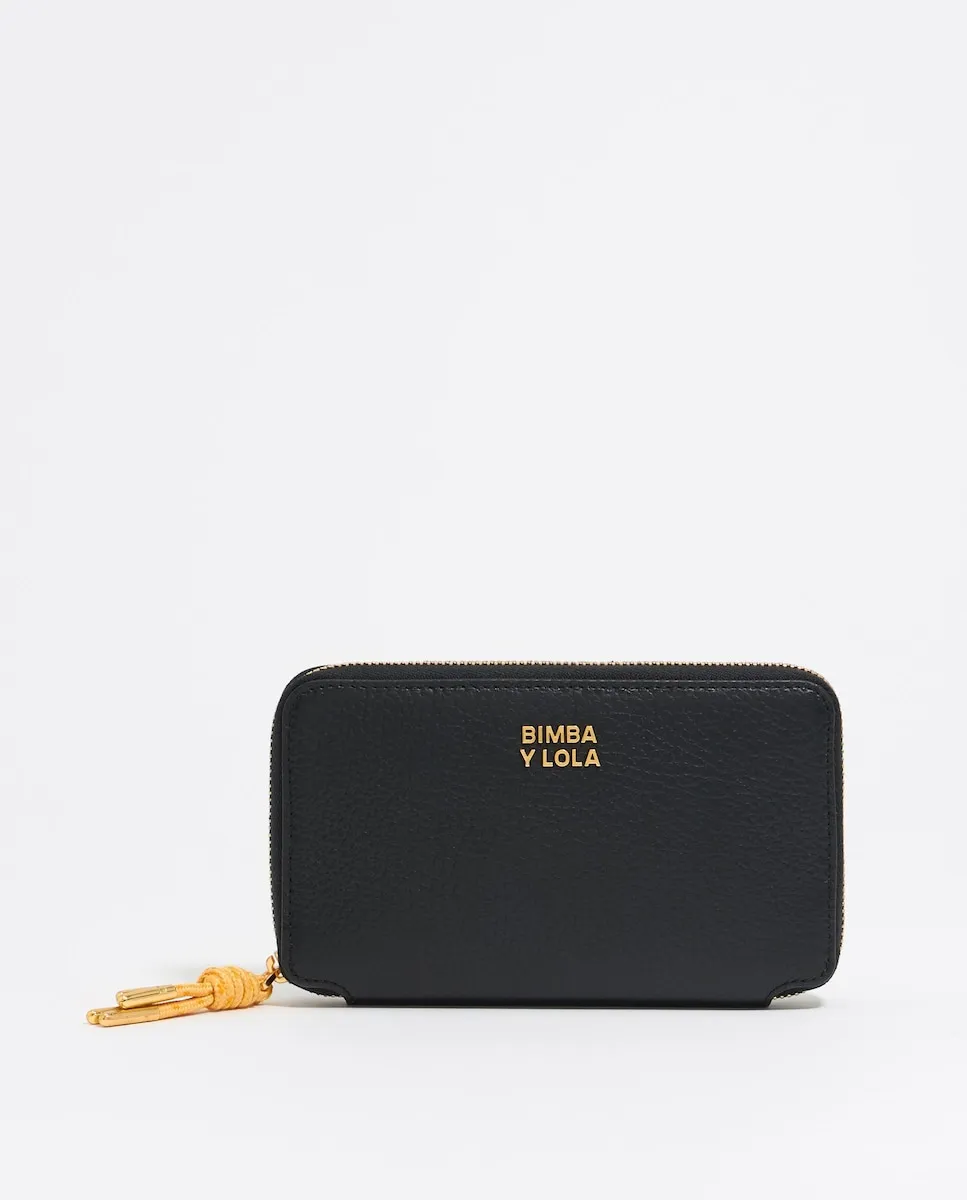 Женский кошелек из гладкой кожи Bimba y Lola, черный
Женский кошелек из гладкой кожи Bimba y Lola, черный