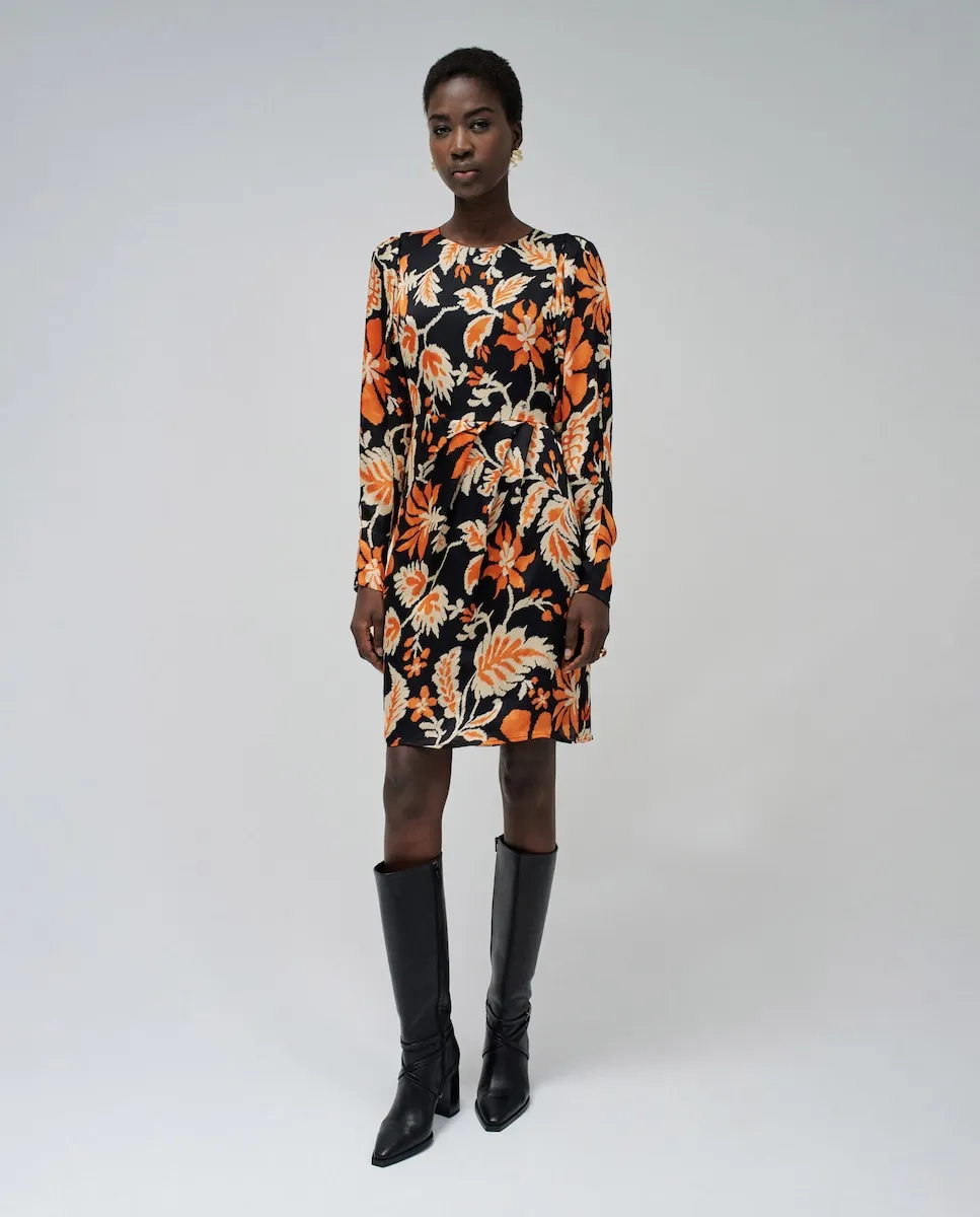 Платье с длинными рукавами и цветочным принтом Salsa Jeans, черный/оранжевый
Платье с длинными рукавами и цветочным принтом Salsa Jeans, черный/оранжевый