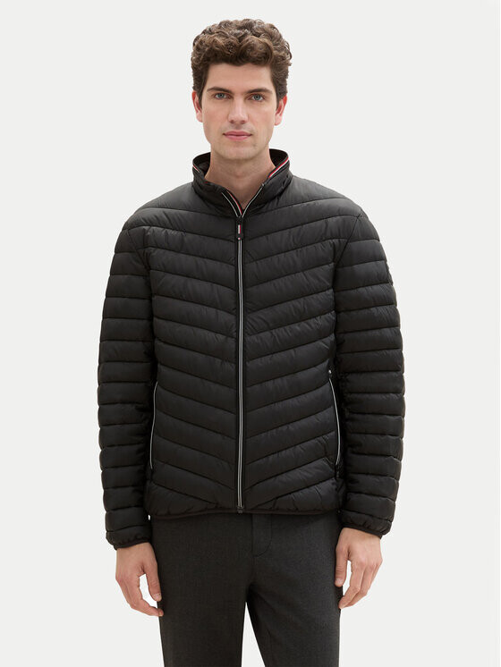 Пуховик стандартного кроя Tom Tailor, черный
Пуховик стандартного кроя Tom Tailor, черный