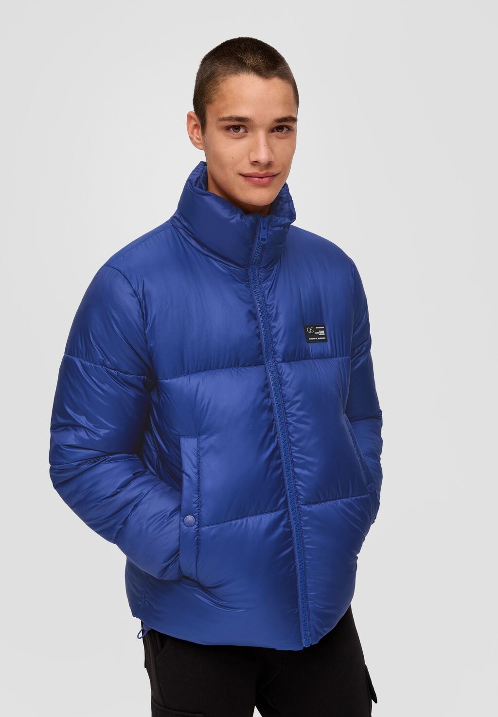 Зимняя куртка MIT LABEL PATCH QS, темно-синий
Зимняя куртка MIT LABEL PATCH QS, темно-синий