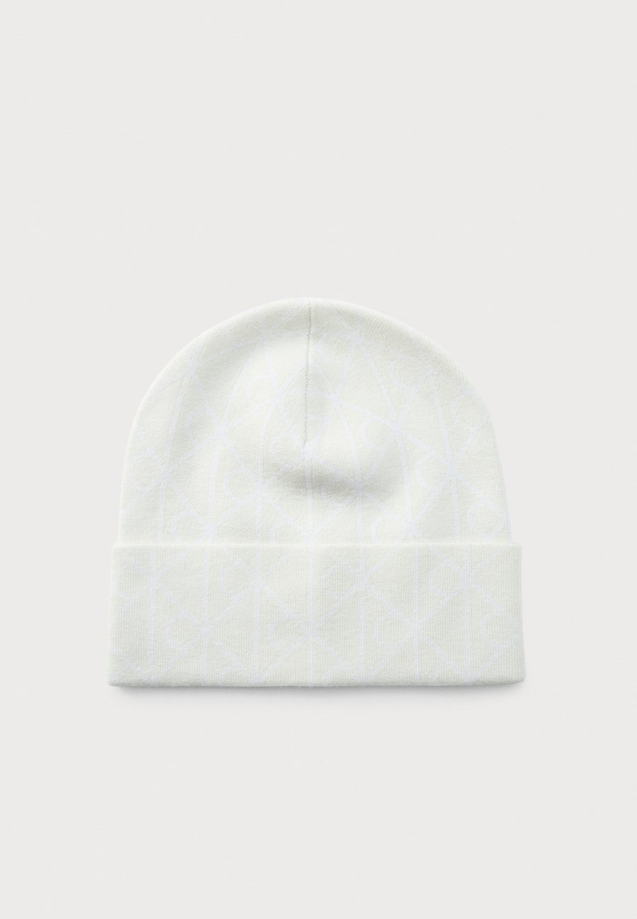 Шапка Calvin Klein EMBLEM UNISEX, White
Шапка Calvin Klein EMBLEM UNISEX, White
