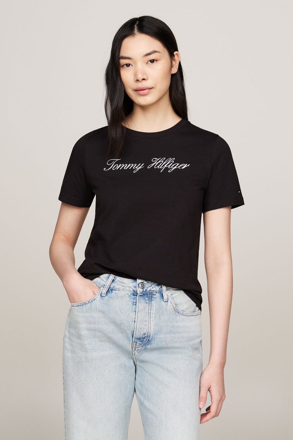 Сценарий обычный футболка Tommy Hilfiger, черный
Сценарий обычный футболка Tommy Hilfiger, черный