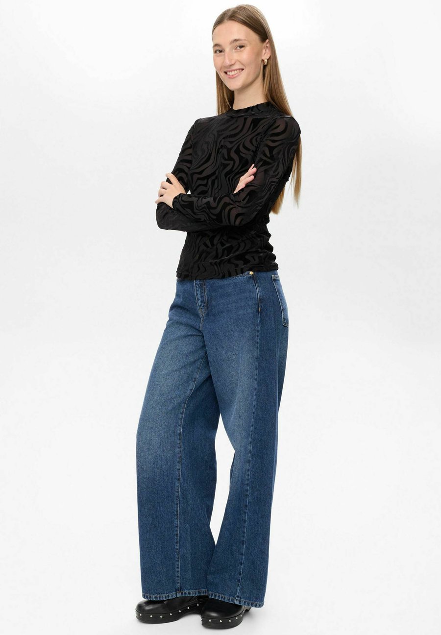 Блуза Nümph Blouse, Caviar/Black
Блуза Nümph Blouse, Caviar/Black