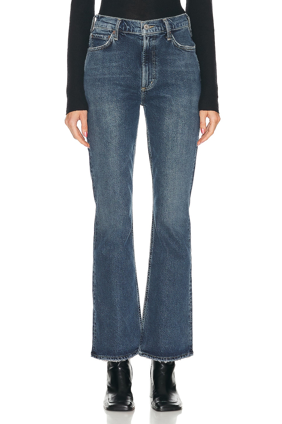 Джинсы женские AGOLDE, цвет Captivate
Джинсы женские AGOLDE, цвет Captivate