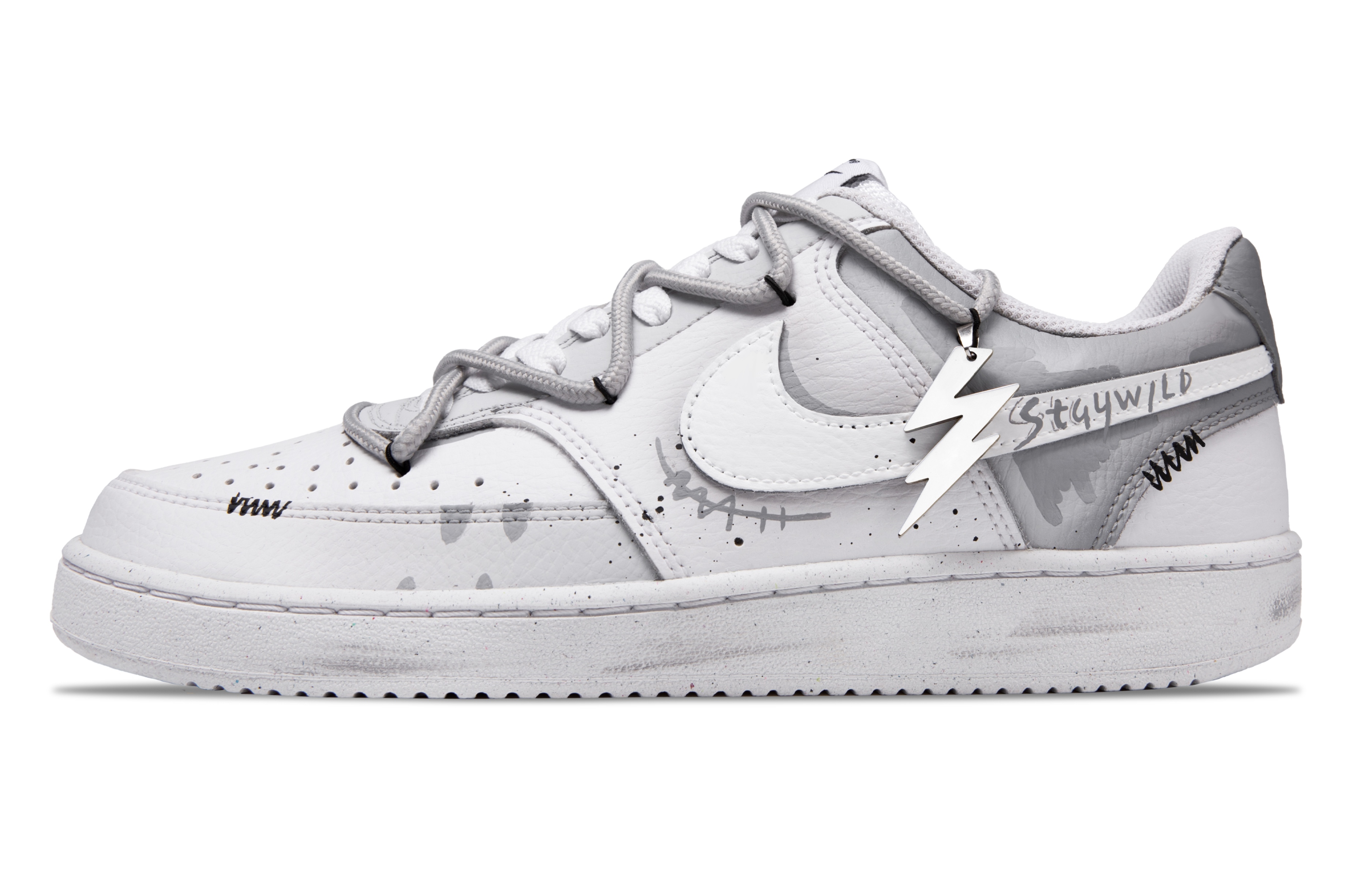 Nike Кроссовки для скейтбординга Court Vision 1, мужские, низкие, белые/серые
Nike Кроссовки для скейтбординга Court Vision 1, мужские, низкие, белые/серые