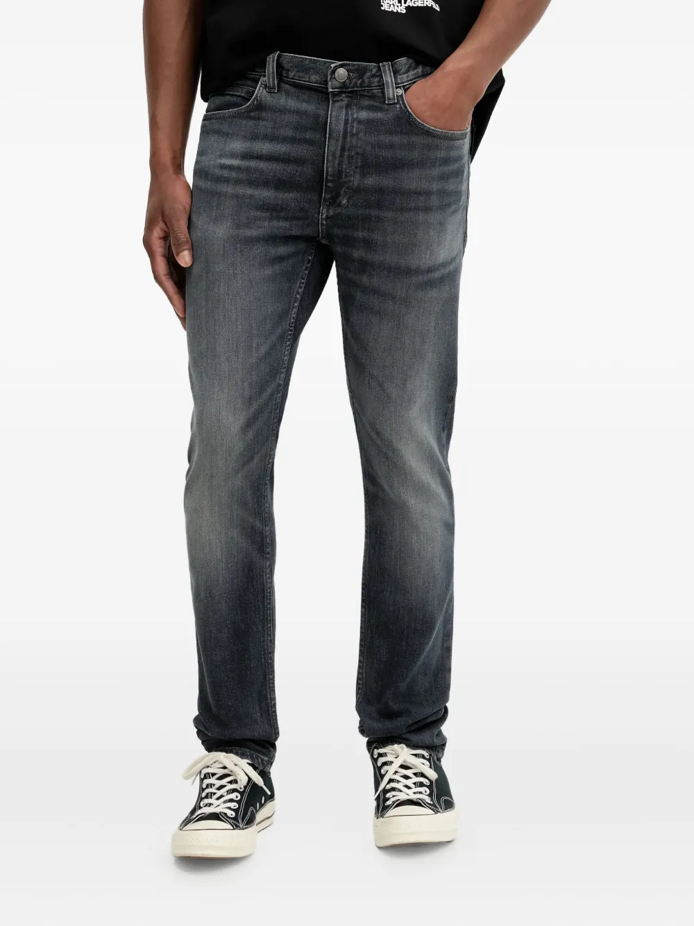 Джинсы с нашивкой HUGO, серый
Джинсы с нашивкой HUGO, серый