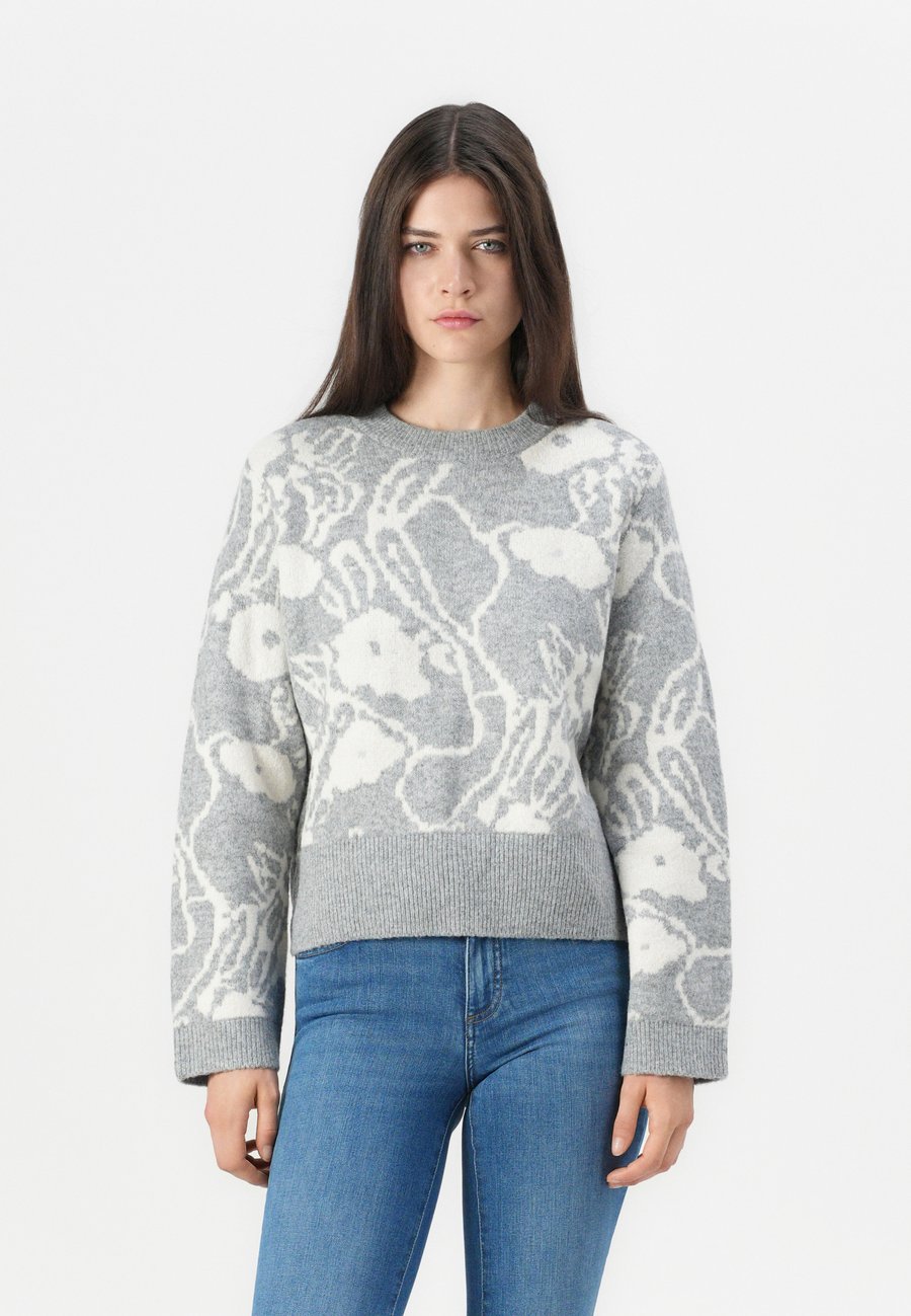 Джемпер Vero Moda VMKAILA O NECK PULLOVER, Mottled Grey
Джемпер Vero Moda VMKAILA O NECK PULLOVER, Mottled Grey