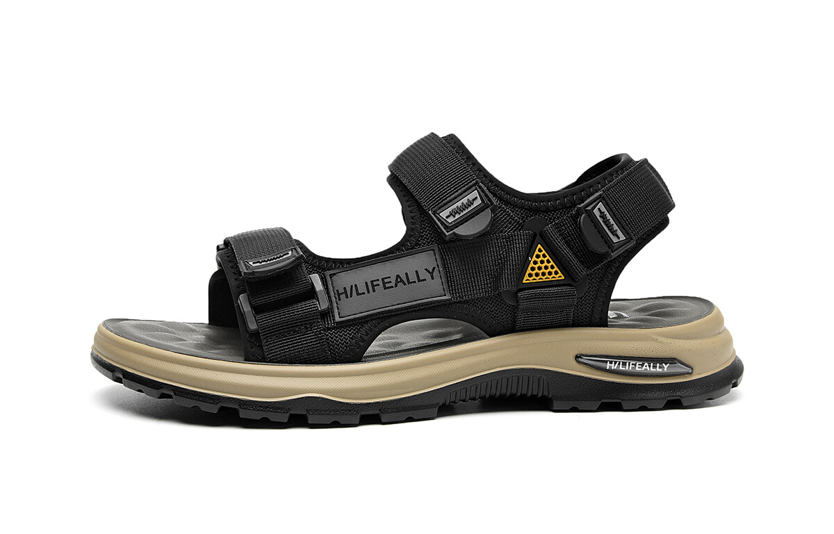 Пляжные сандалии мужские черные Hla
Пляжные сандалии мужские черные Hla