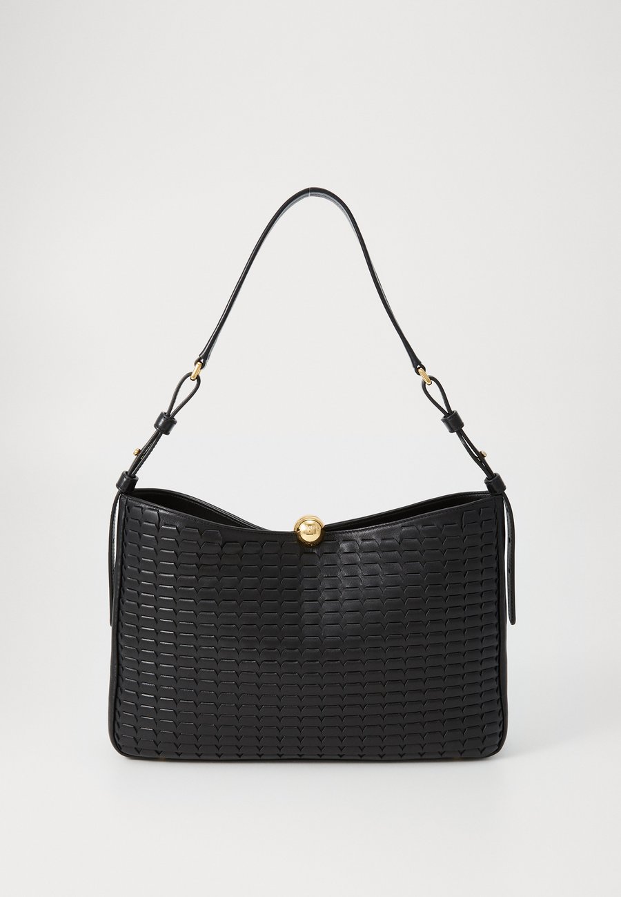 Сумка кросс-боди Furla SFERA SOFT L SHOULDER BAG, Nero/Black
Сумка кросс-боди Furla SFERA SOFT L SHOULDER BAG, Nero/Black