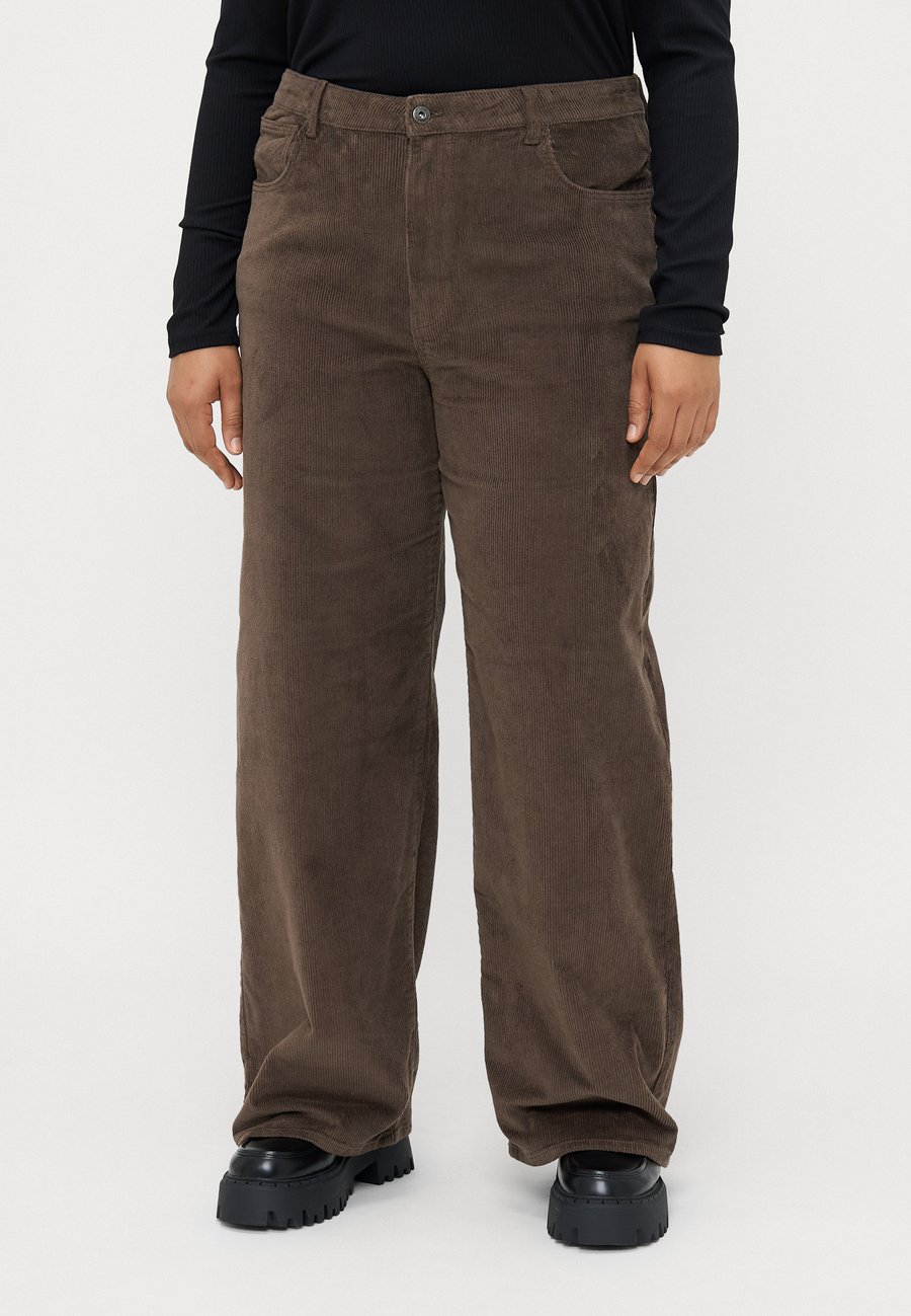 Брюки ONLY Carmakoma CARHOPE GLOBAL EX HW WIDE PNT, Morel/Brown
Брюки ONLY Carmakoma CARHOPE GLOBAL EX HW WIDE PNT, Morel/Brown